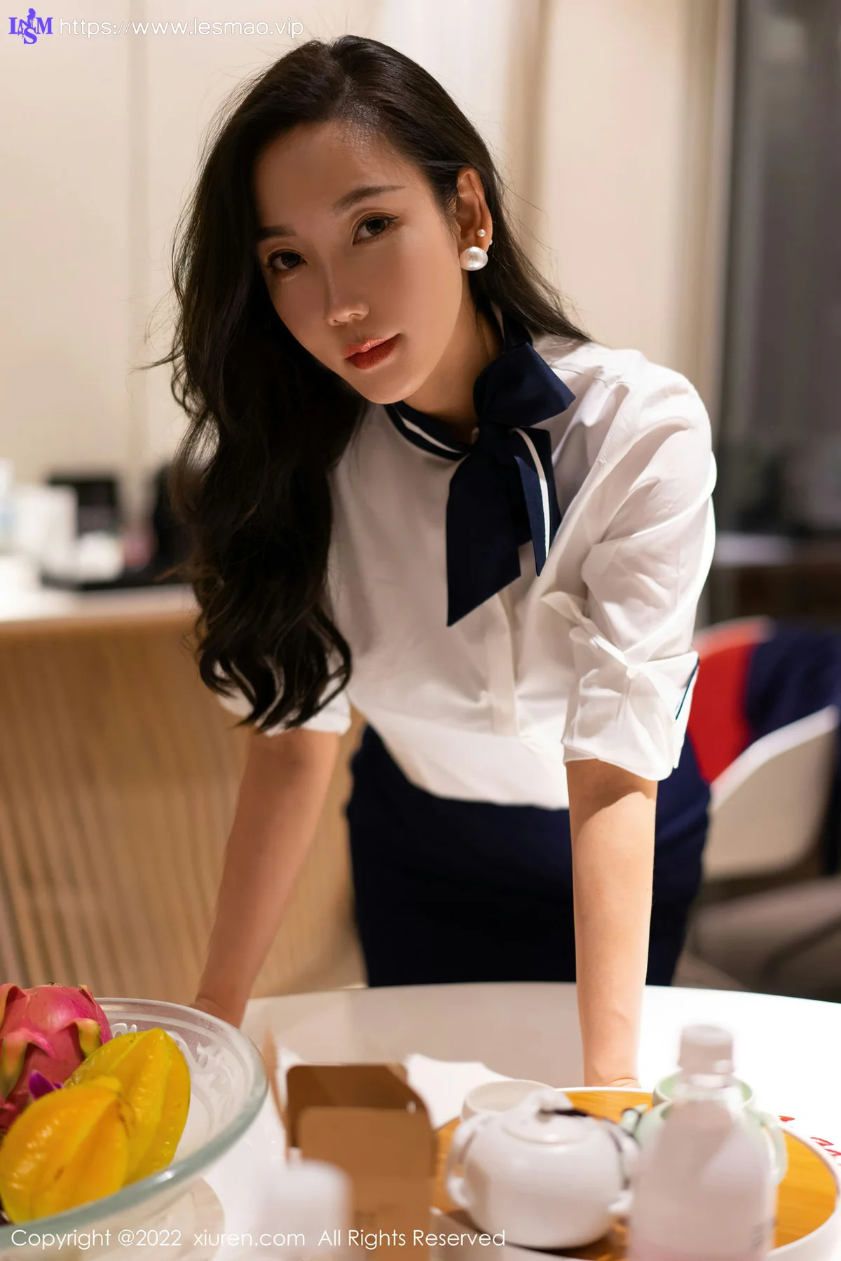 XiuRen 秀人 No.4478 御姐制服 艾静香 三亚旅拍 - 17