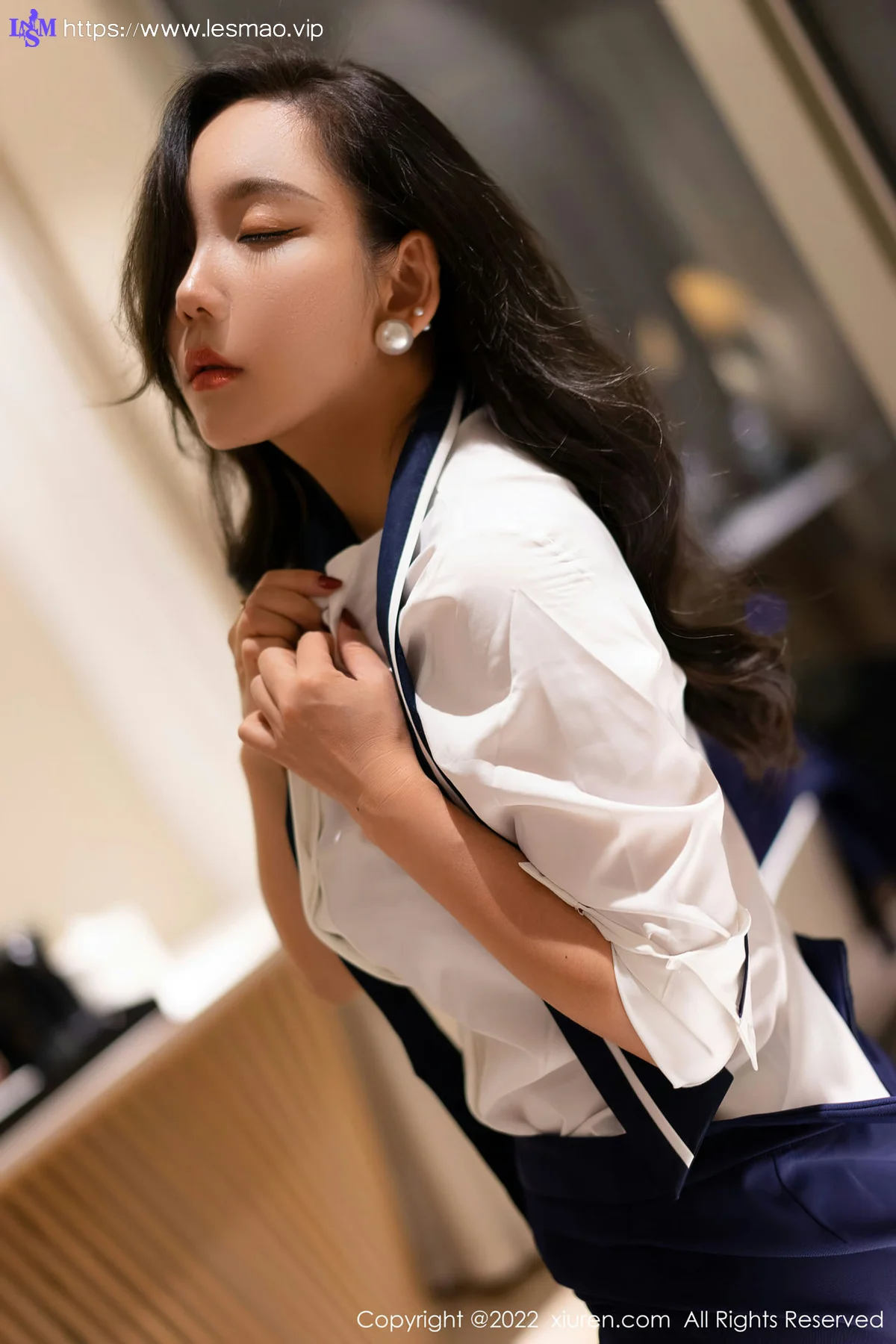 XiuRen 秀人 No.4478 御姐制服 艾静香 三亚旅拍 - 20