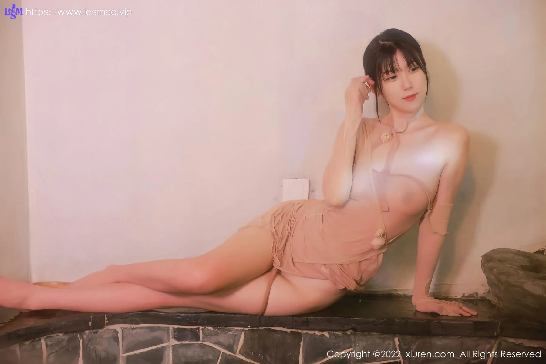 XiuRen 秀人 No.4503 温泉户外主题 李雅柔182CM 性感写真3 - 33