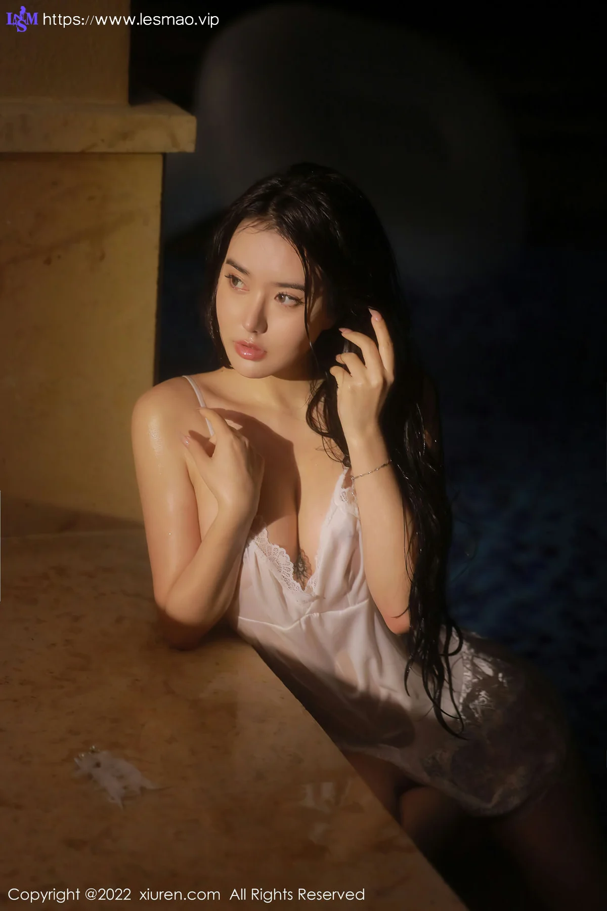 XiuRen 秀人 No.4504 情趣吊带 Manuela玛鲁娜 三亚旅拍33 - 21