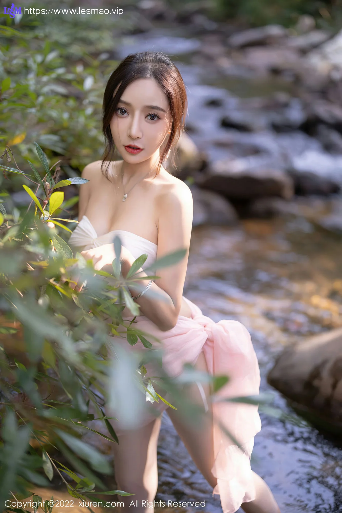 XiuRen 秀人 No.4511 野外拍摄 王馨瑶yanni 性感写真11 - 45