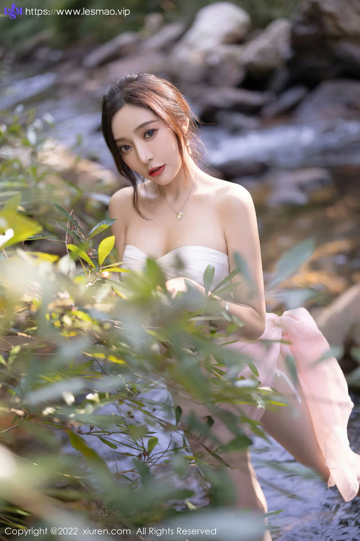 XiuRen 秀人 No.4511 野外拍摄 王馨瑶yanni 性感写真11 - 46