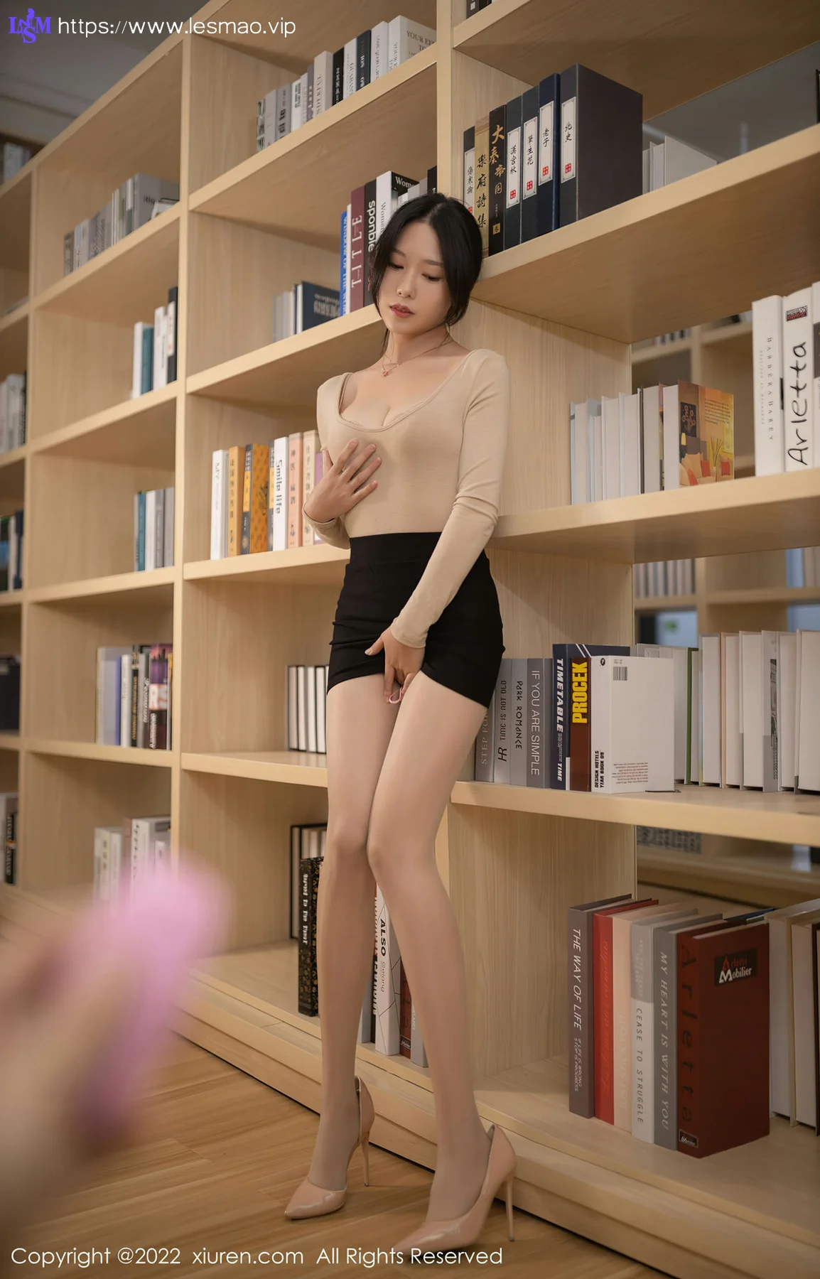 XiuRen 秀人 No.4523 图书馆肉色内衣 利世 性感写真11 - 28