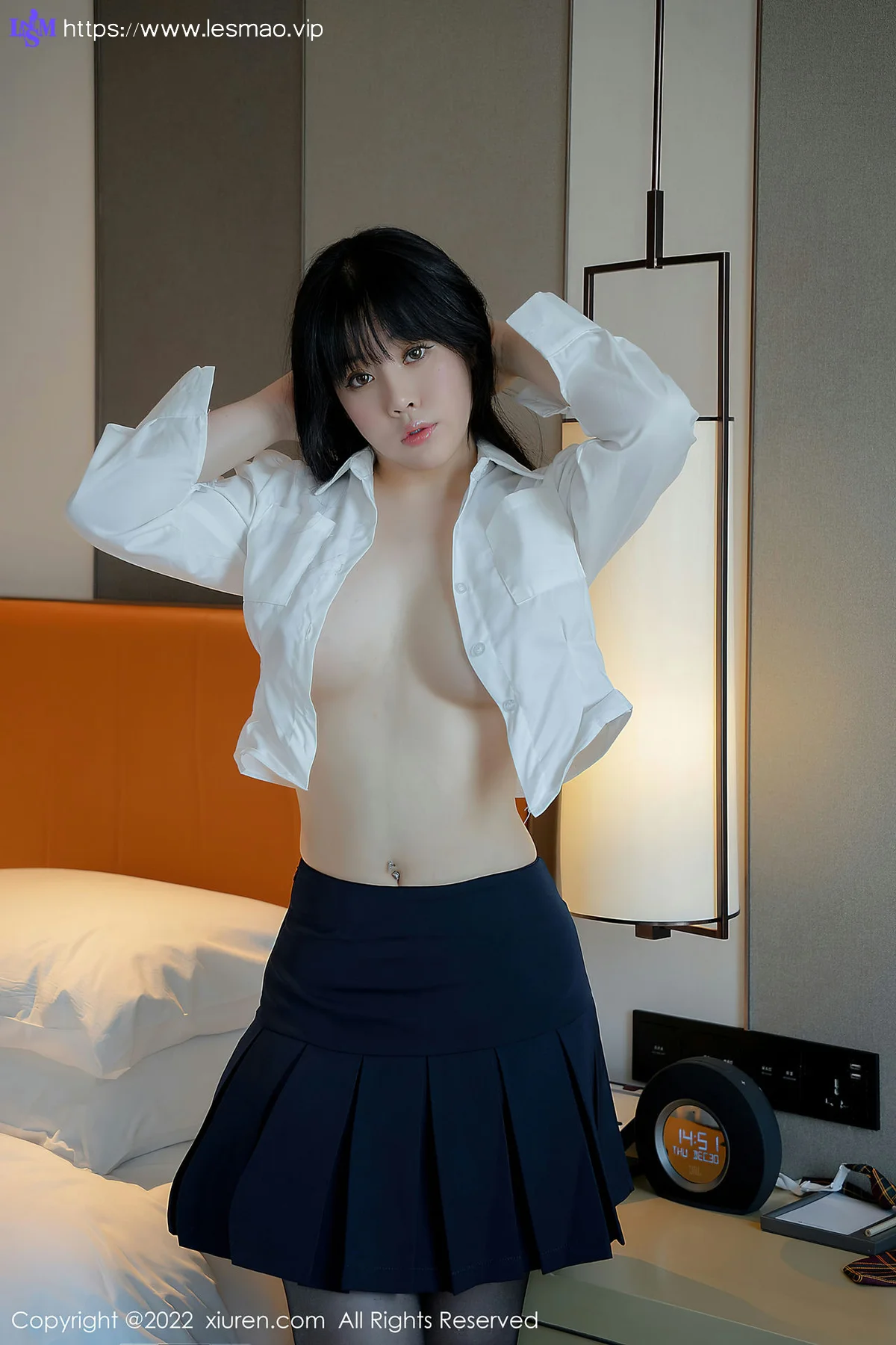 XiuRen 秀人 No.4558 诱人黑丝 徐媛媛 性感写真 - 18