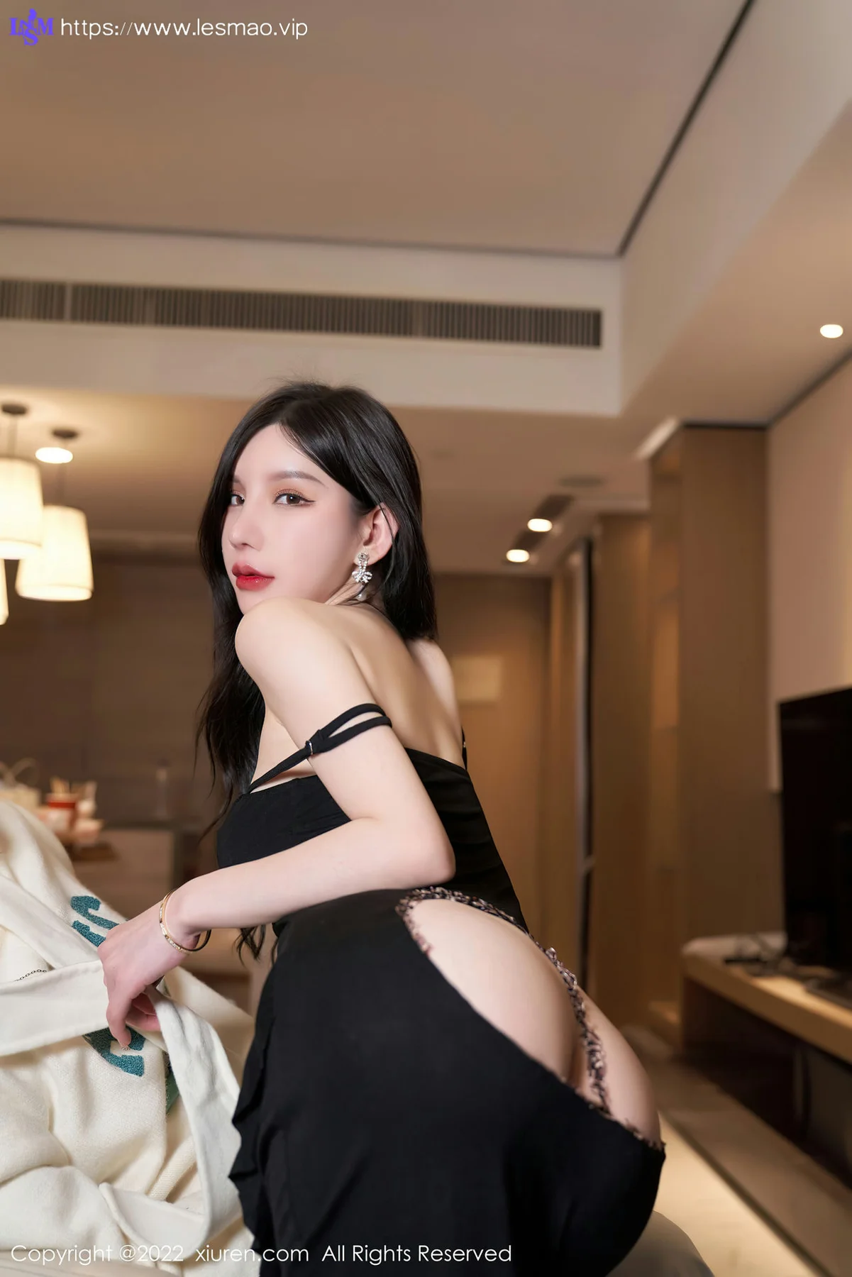 XiuRen 秀人 No.4594 黑色连衣吊裙 周于希Sally 三亚旅拍111 - 30