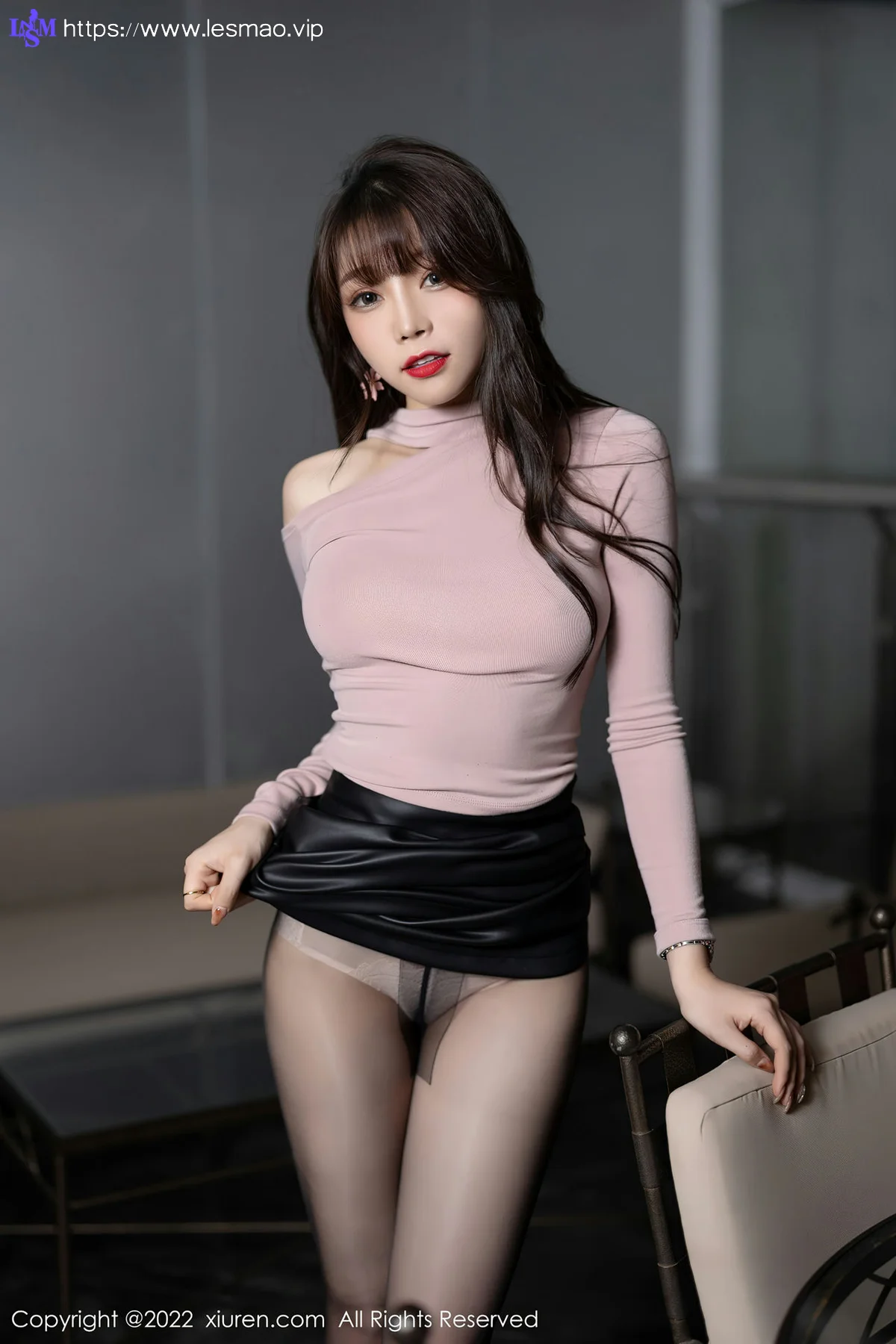 XiuRen 秀人 No.4606 诱人黑丝 芝芝Booty 性感写真1 - 56