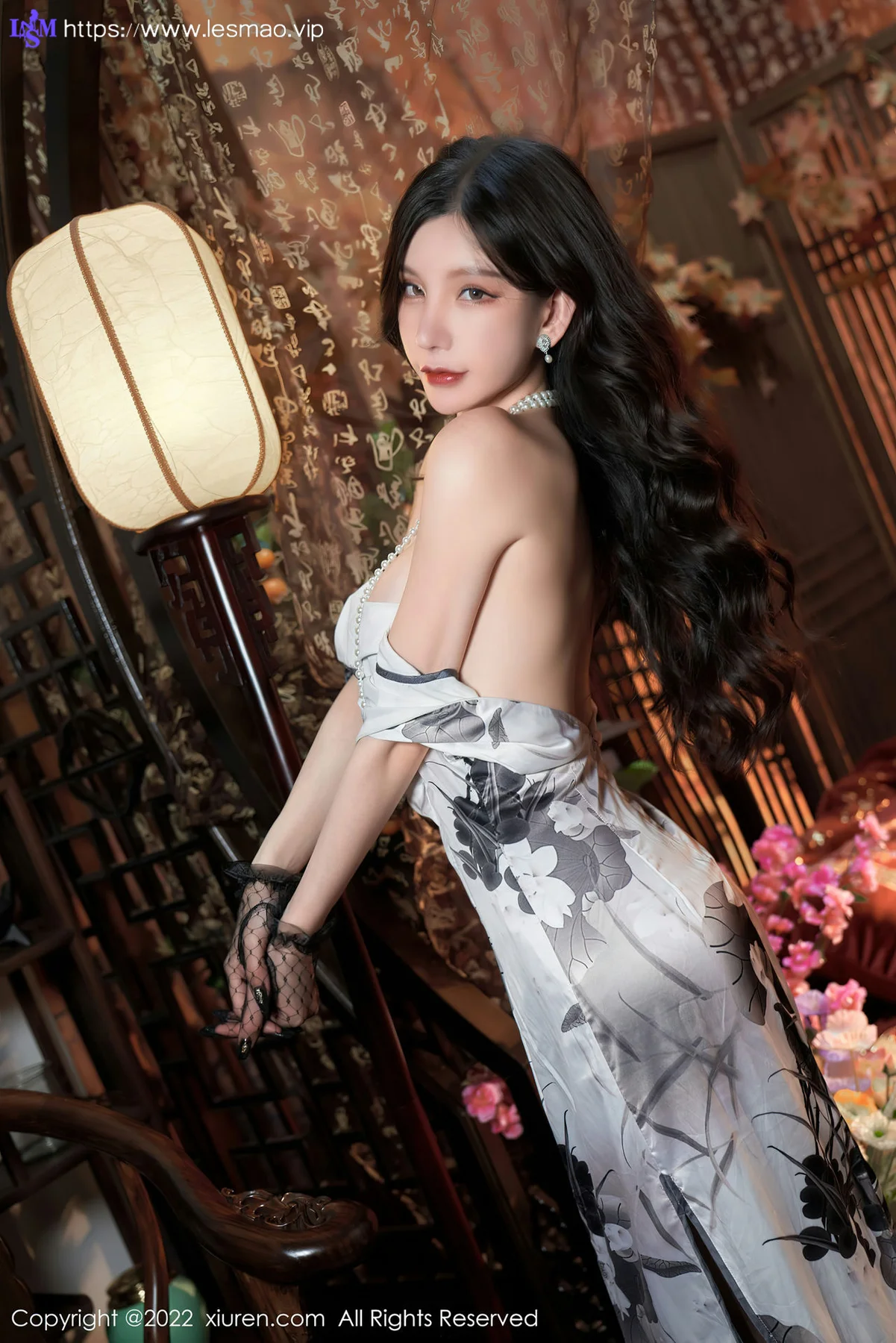 XiuRen 秀人 No.4608 亮丝旗袍 周于希Sally 三亚旅拍写真111 - 32