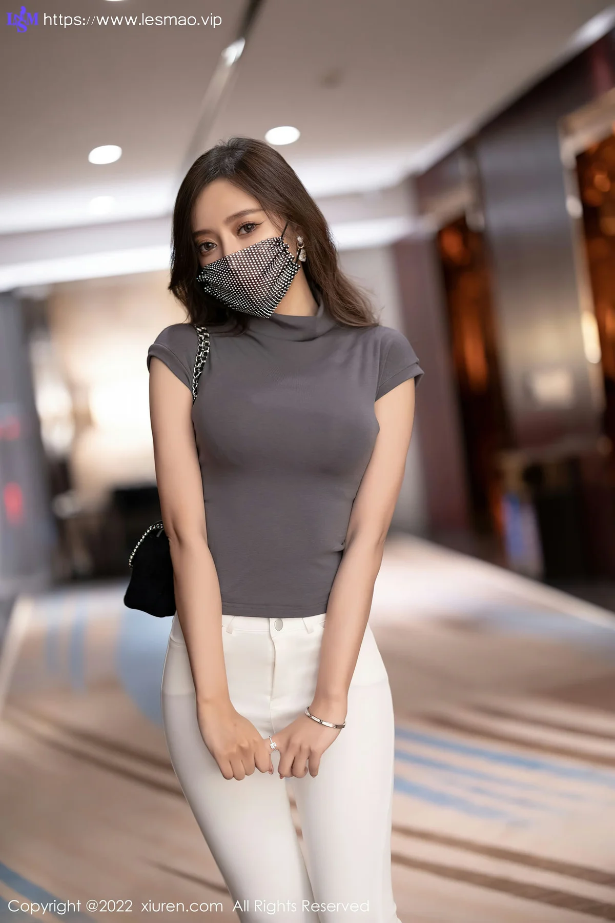 XiuRen 秀人 No.4621 原色丝袜 王馨瑶yanni 性感写真11 - 13