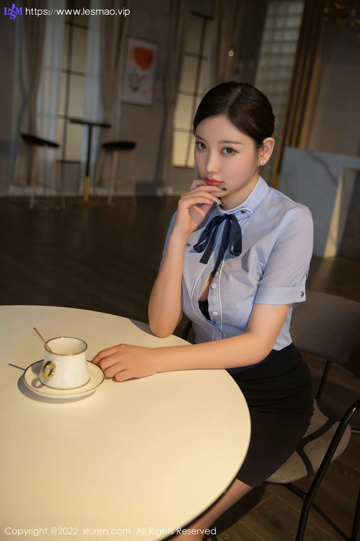XiuRen 秀人 No.4627 角色扮演咖啡店员 杨晨晨Yome 私房写真1 - 11