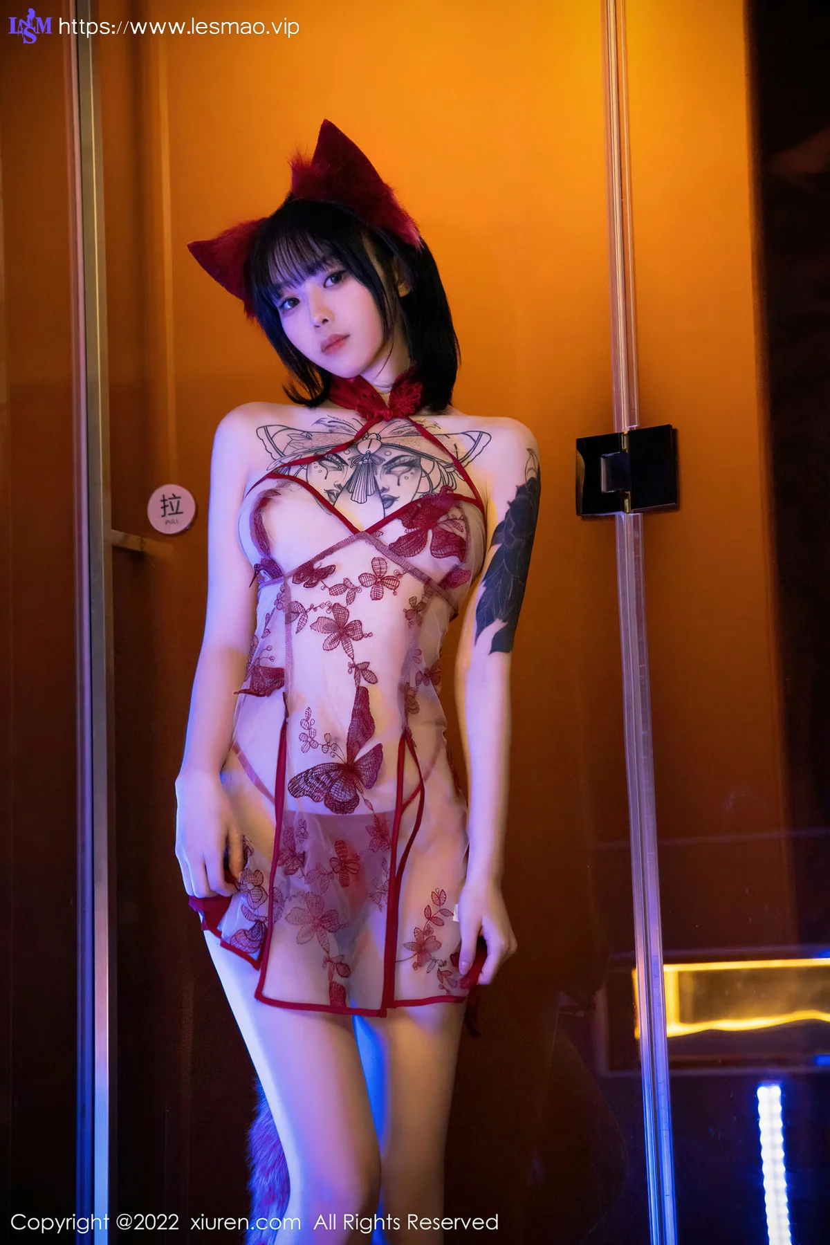 XiuRen 秀人 No.4634 红色轻透服饰 奶瓶. 性感写真1 - 39