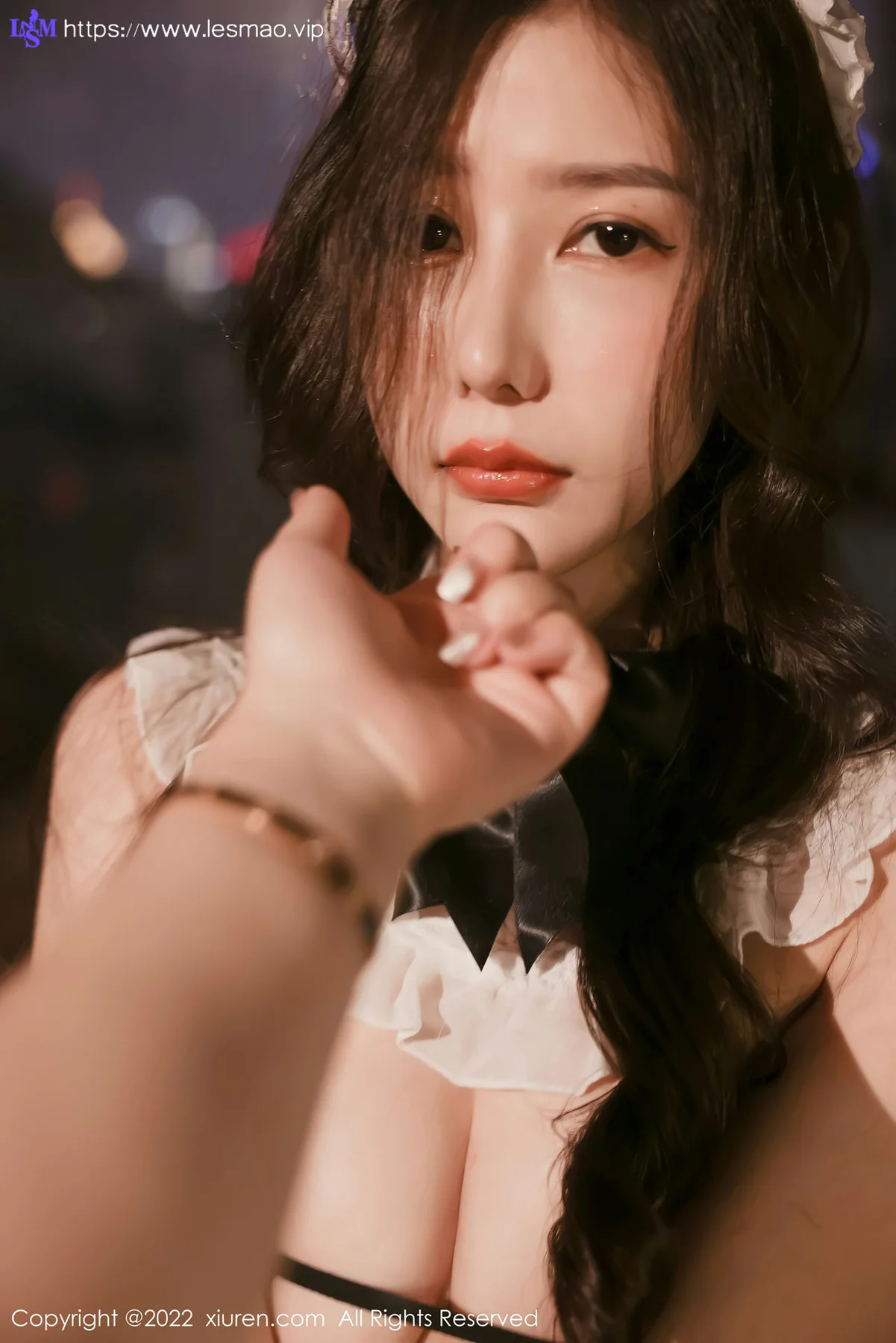 XiuRen 秀人 No.4650 黑色女仆装 尹甜甜 性感写真33 - 36