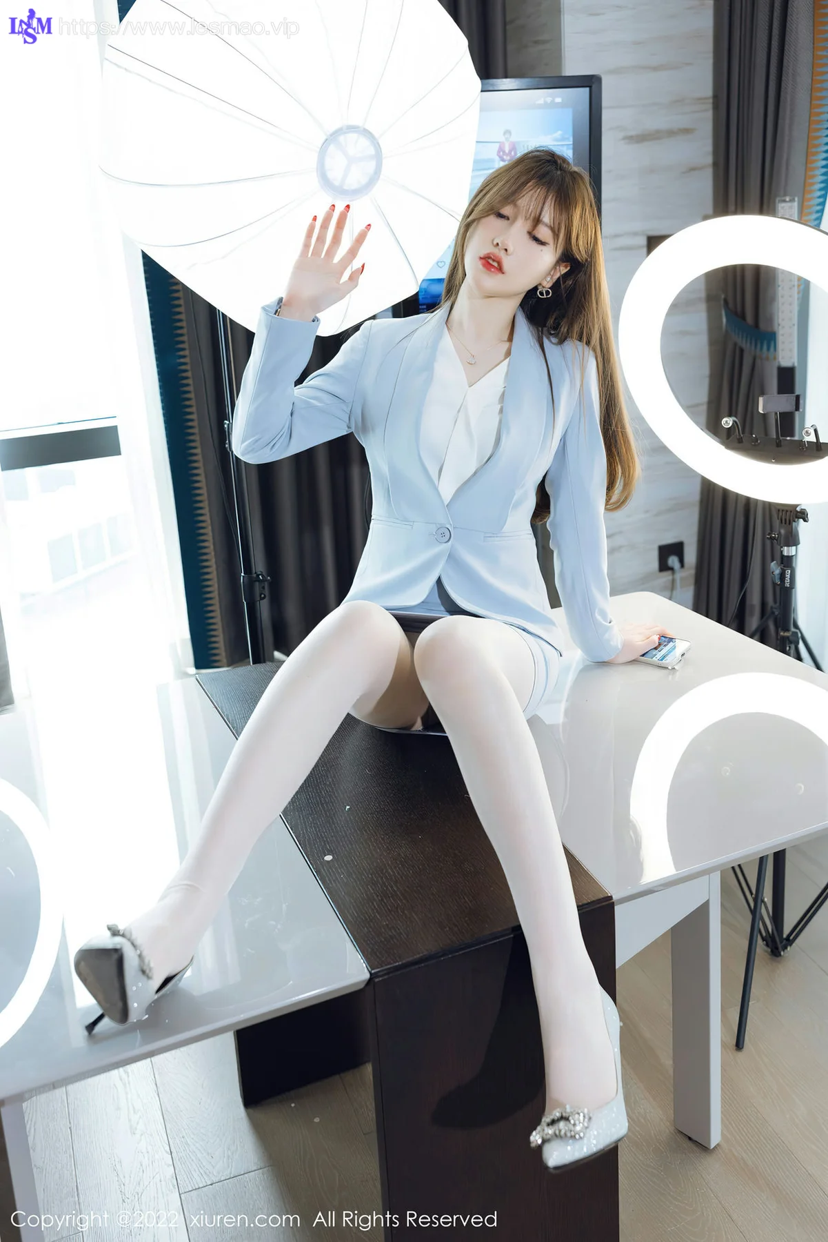 XiuRen 秀人 No.4658 魅惑白色丝袜 美桃酱 性感写真 - 13