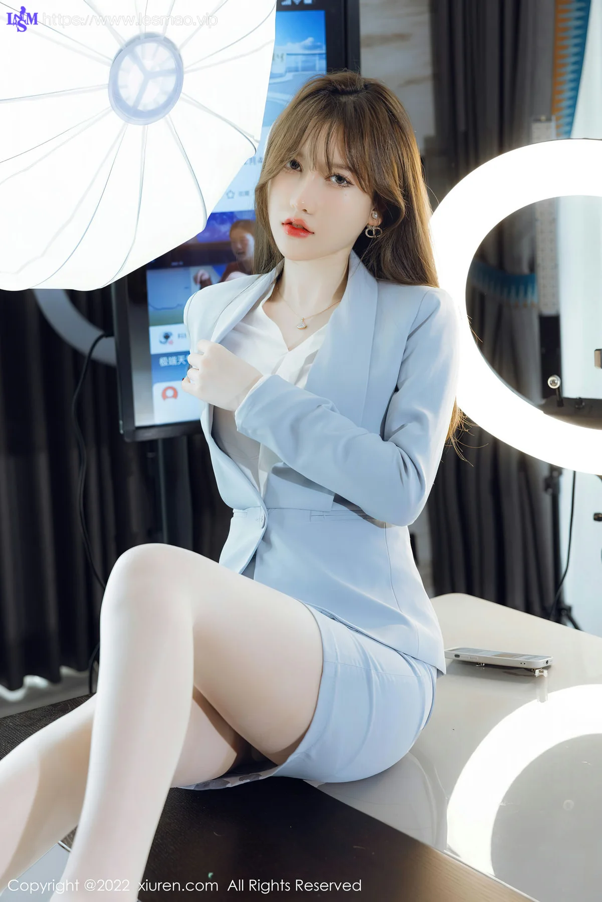 XiuRen 秀人 No.4658 魅惑白色丝袜 美桃酱 性感写真 - 18