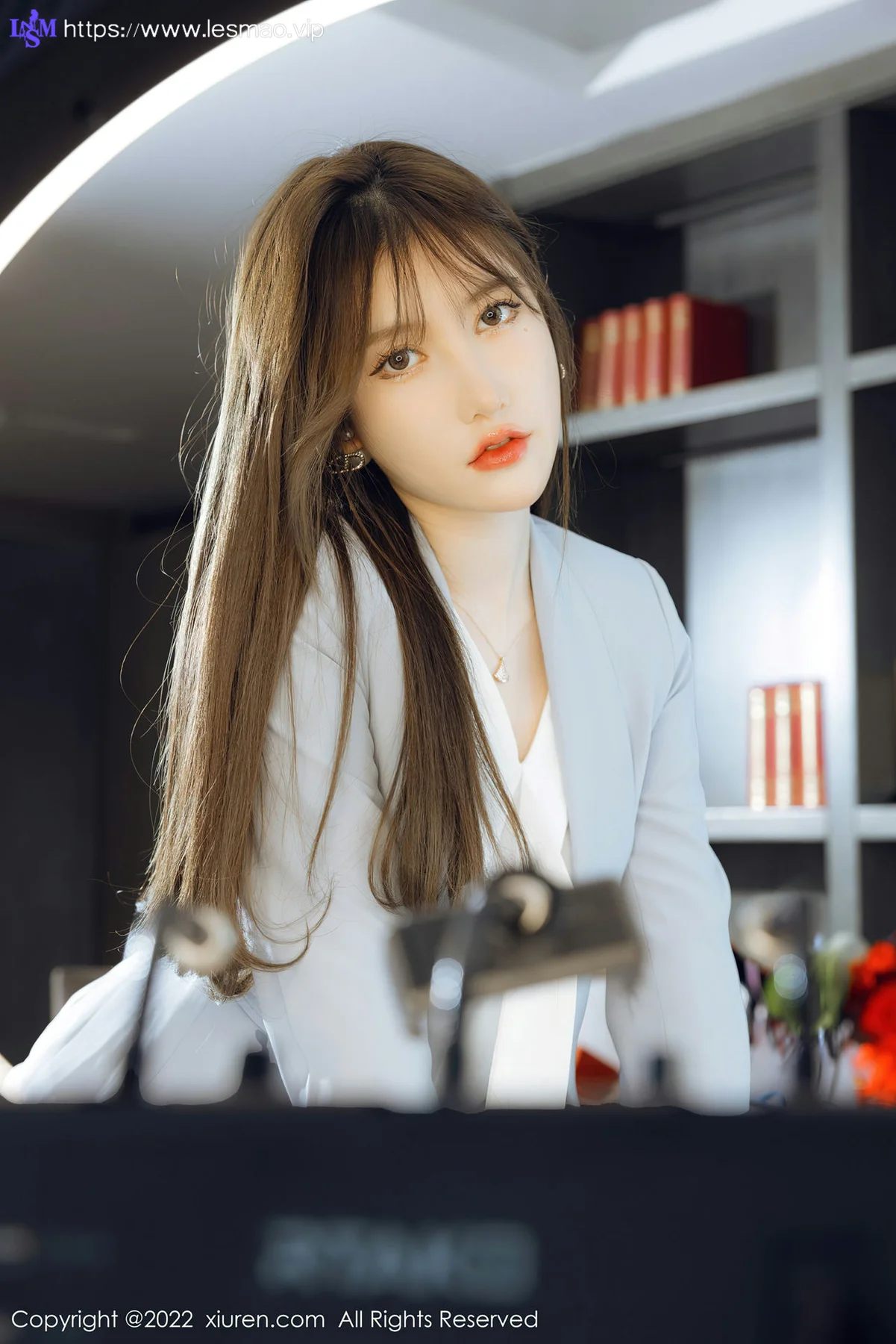 XiuRen 秀人 No.4658 魅惑白色丝袜 美桃酱 性感写真 - 27
