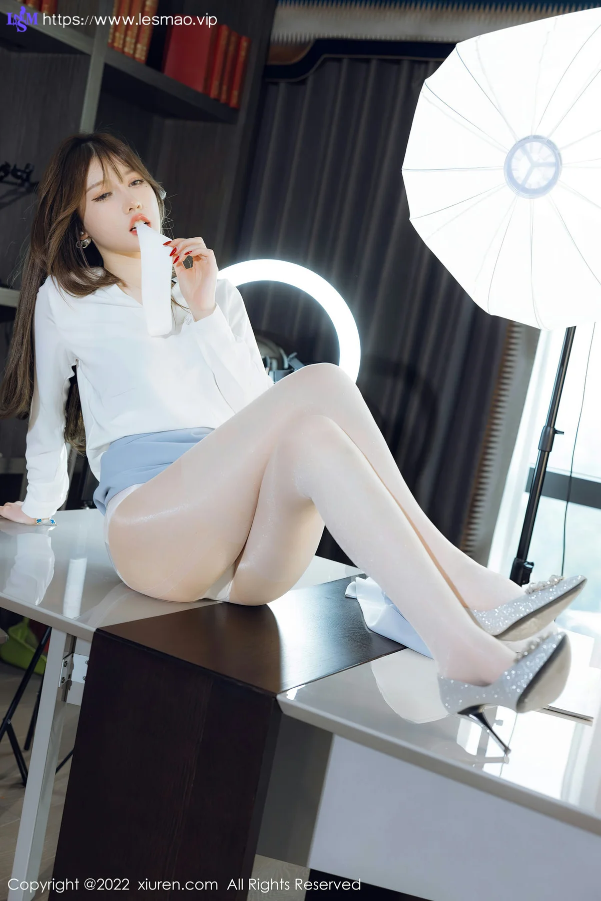 XiuRen 秀人 No.4658 魅惑白色丝袜 美桃酱 性感写真 - 46