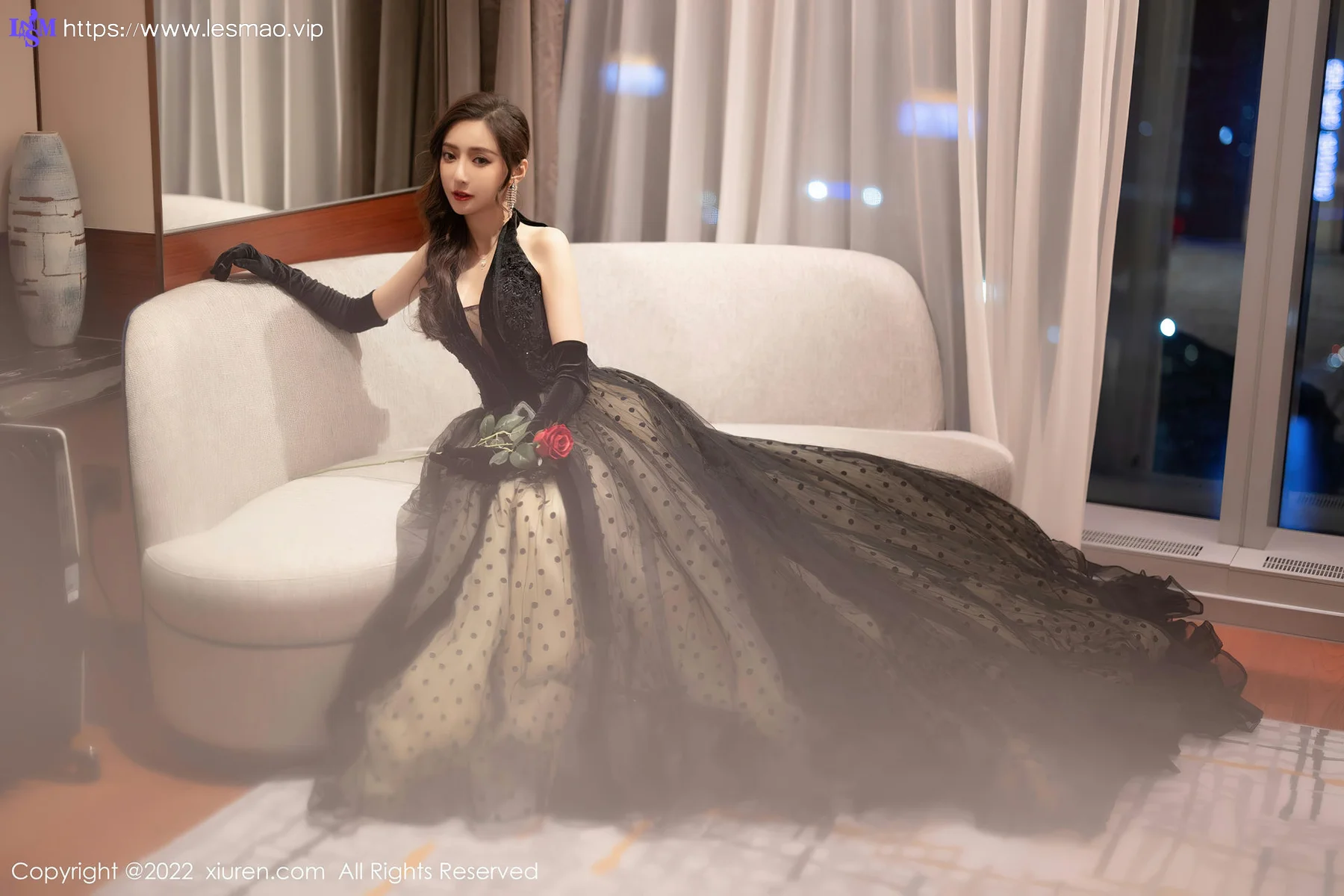 XiuRen 秀人 No.4673 红色蕾丝 王馨瑶yanni 性感写真11 - 13