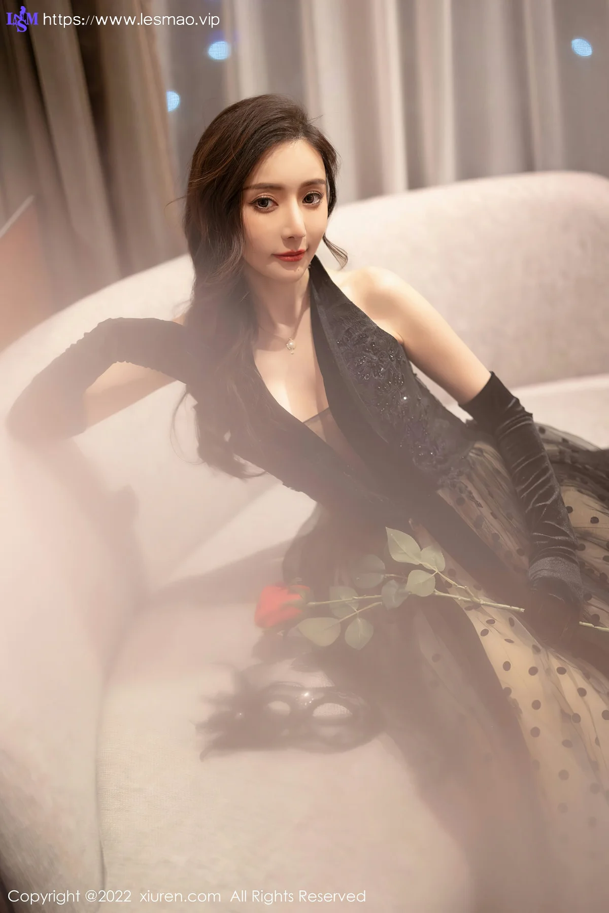 XiuRen 秀人 No.4673 红色蕾丝 王馨瑶yanni 性感写真11 - 15