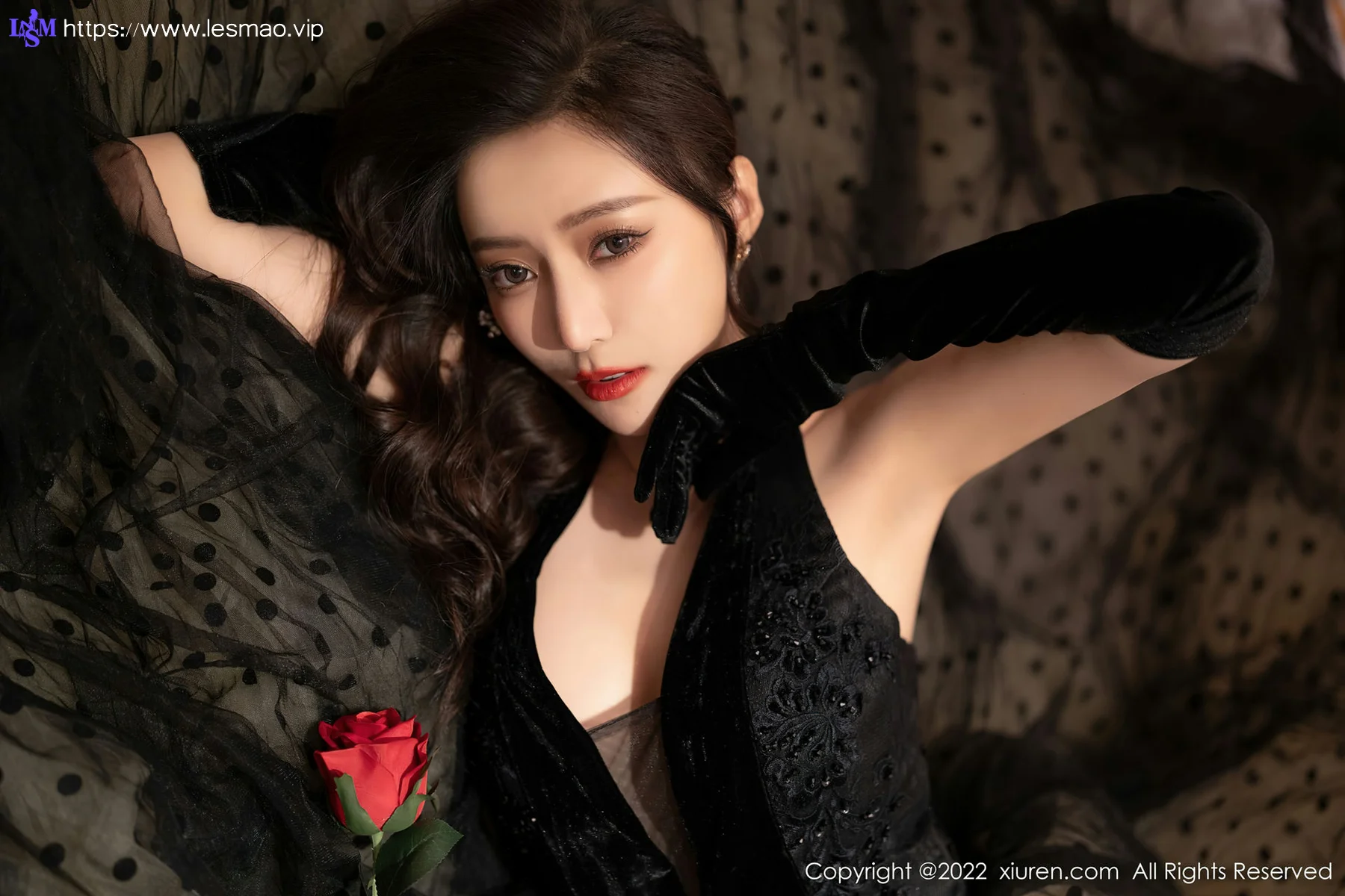 XiuRen 秀人 No.4673 红色蕾丝 王馨瑶yanni 性感写真11 - 19