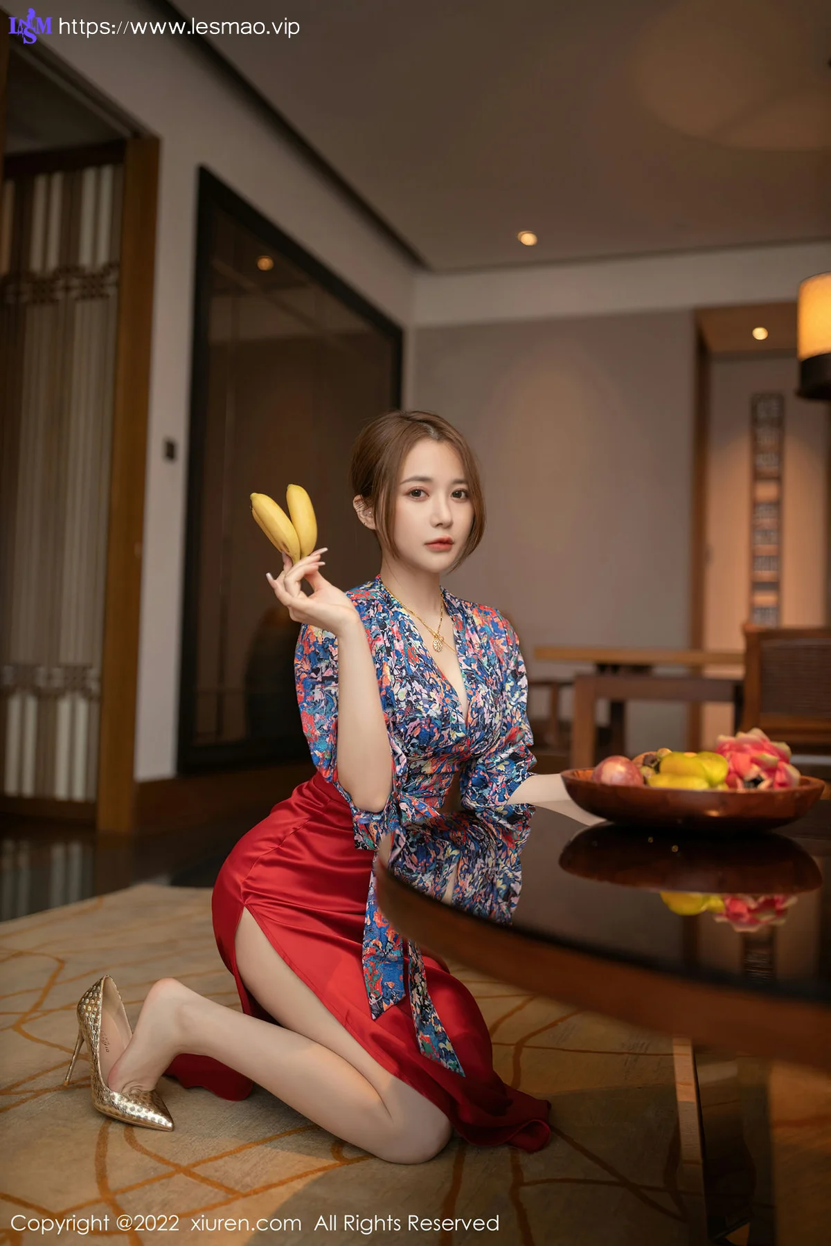 XiuRen 秀人 No.4674 蓝色花纹 鱼子酱Fish 三亚旅拍11 - 18