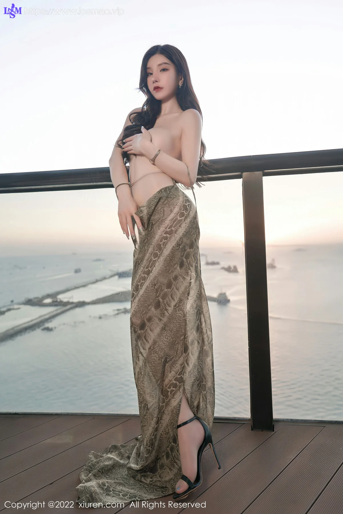 XiuRen 秀人 No.4676 诱人原色丝袜 周于希Sally 三亚旅拍写真111 - 43