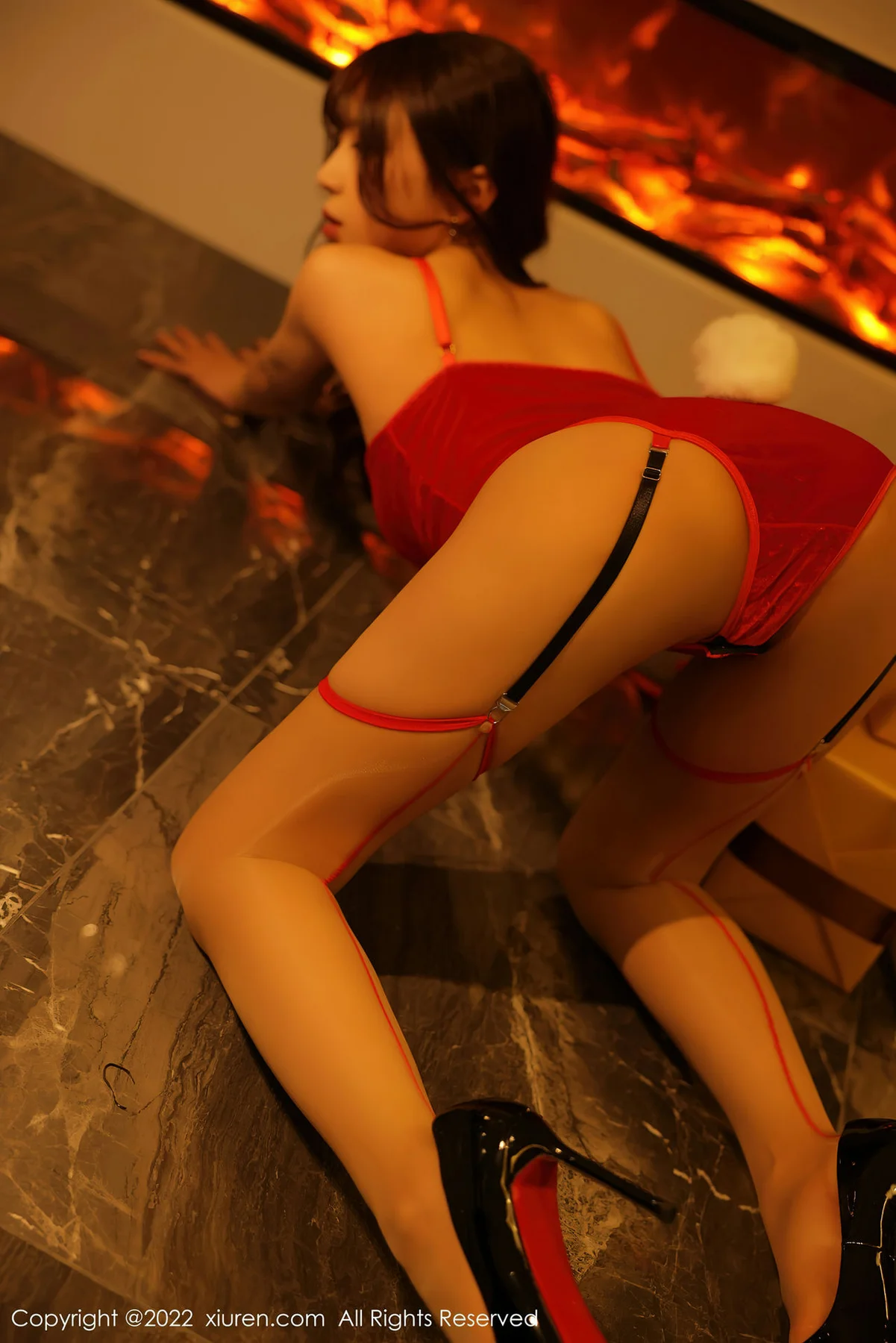 XiuRen 秀人 No.4686 红色吊带 tina_甜仔 性感写真 - 33