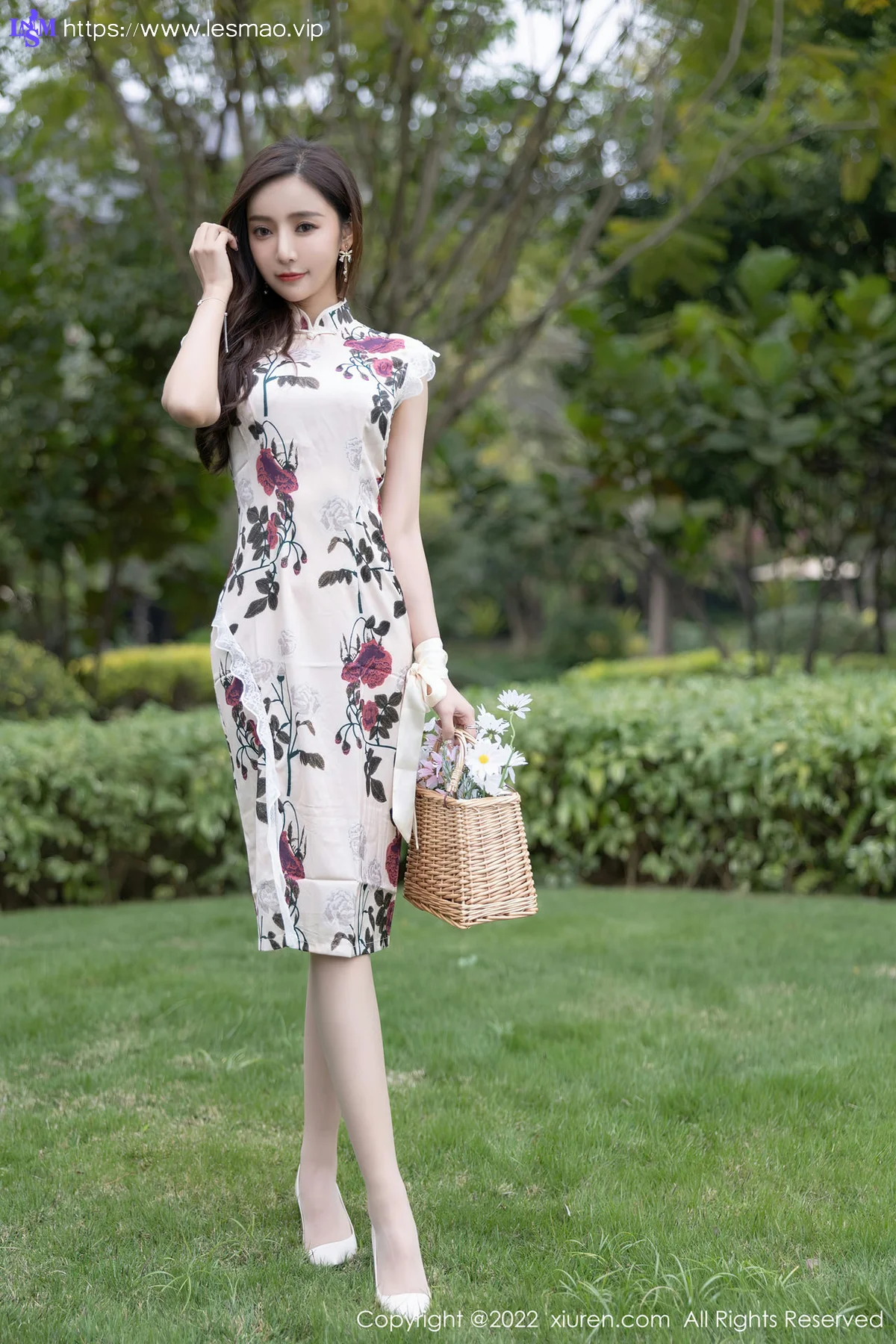 XiuRen 秀人 No.4688 花纹旗袍 王馨瑶yanni 性感写真1 - 14