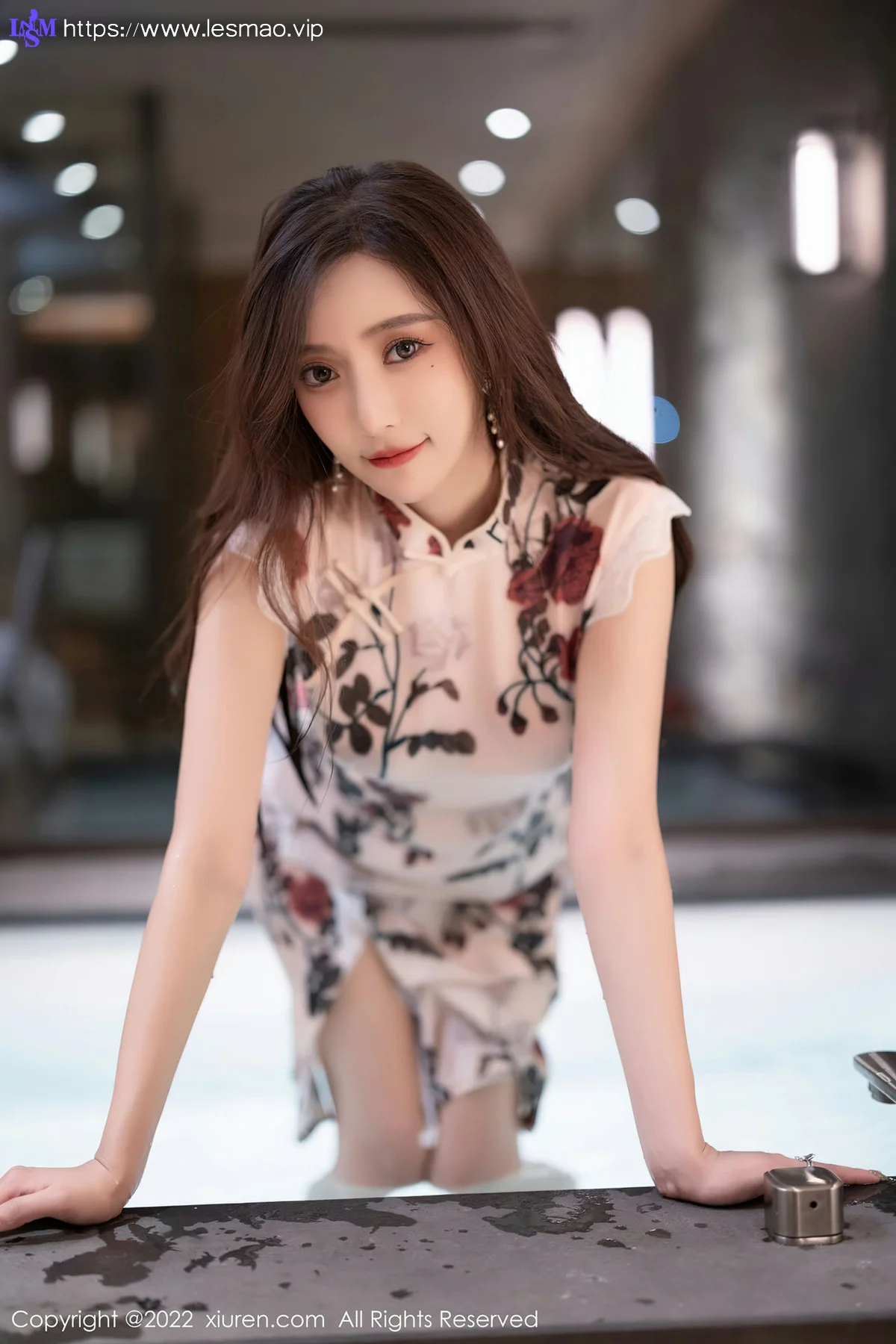 XiuRen 秀人 No.4688 花纹旗袍 王馨瑶yanni 性感写真1 - 71