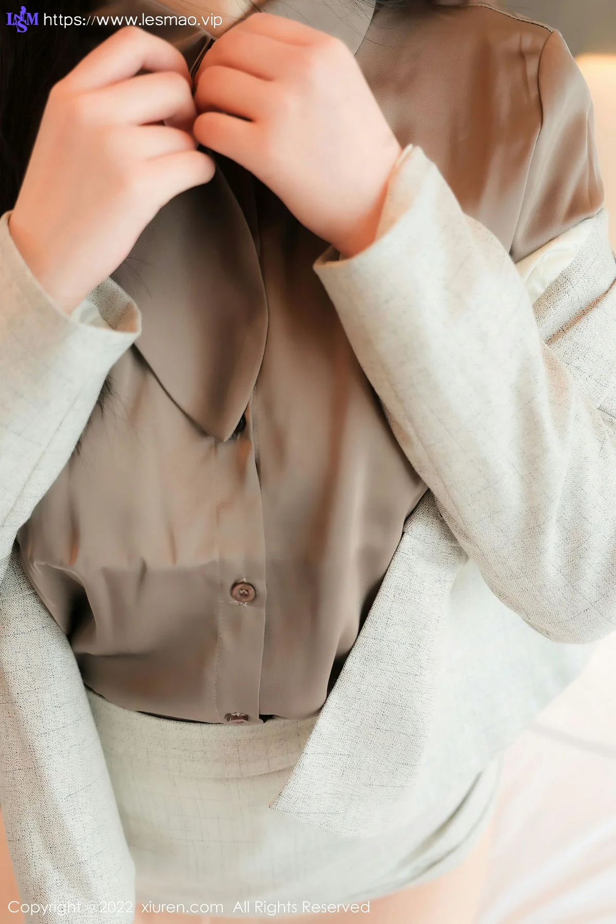 XiuRen 秀人 No.4689 制服诱惑系列 Arude薇薇 性感写真 - 23