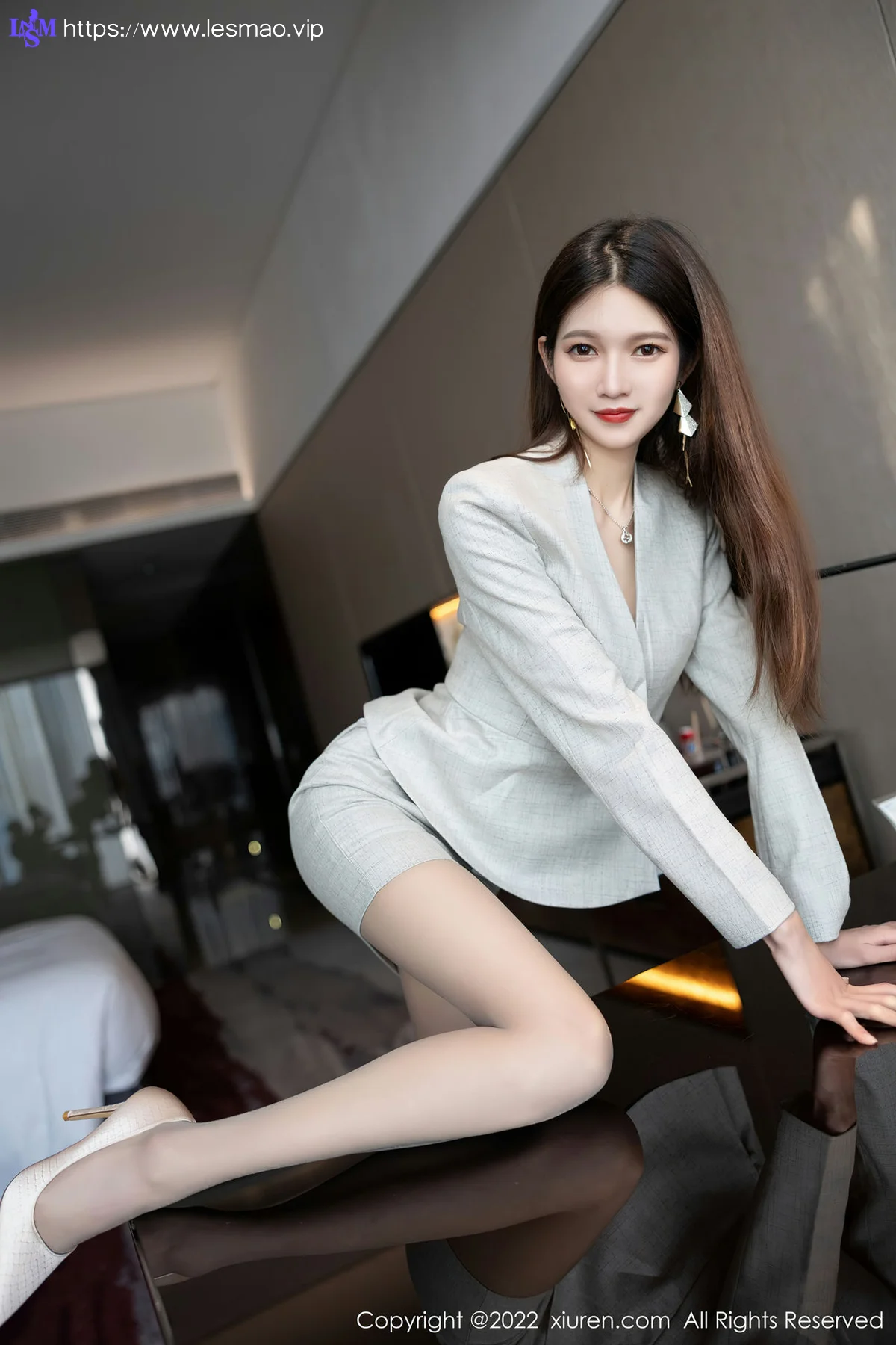XiuRen 秀人 No.4713 简约灰色制服 程程程- 性感写真3 - 11