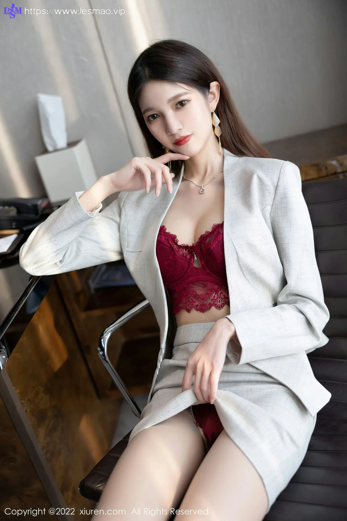 XiuRen 秀人 No.4713 简约灰色制服 程程程- 性感写真3 - 21