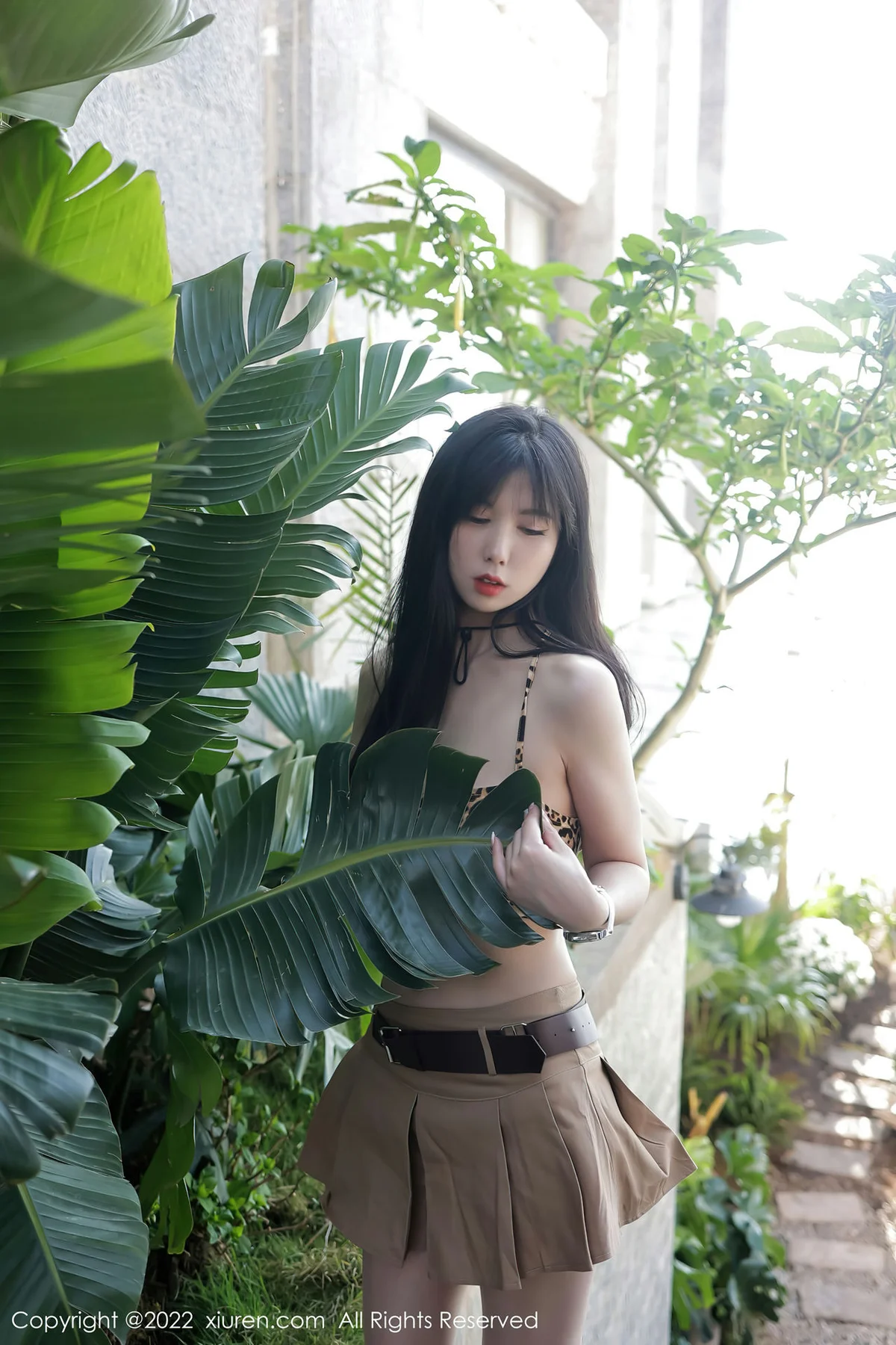 XiuRen 秀人 No.4715 美腿短裙 李雅柔182CM 大理旅拍 - 25