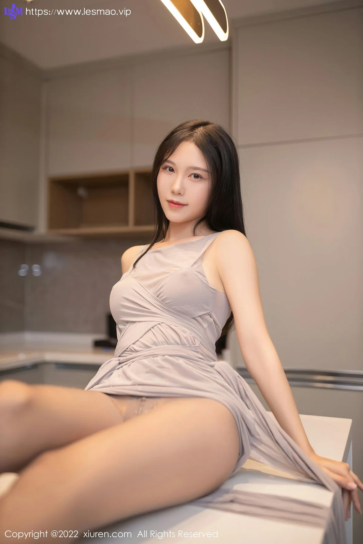 XiuRen 秀人 No.4727 灰色丝袜 利世 性感写真1 - 44