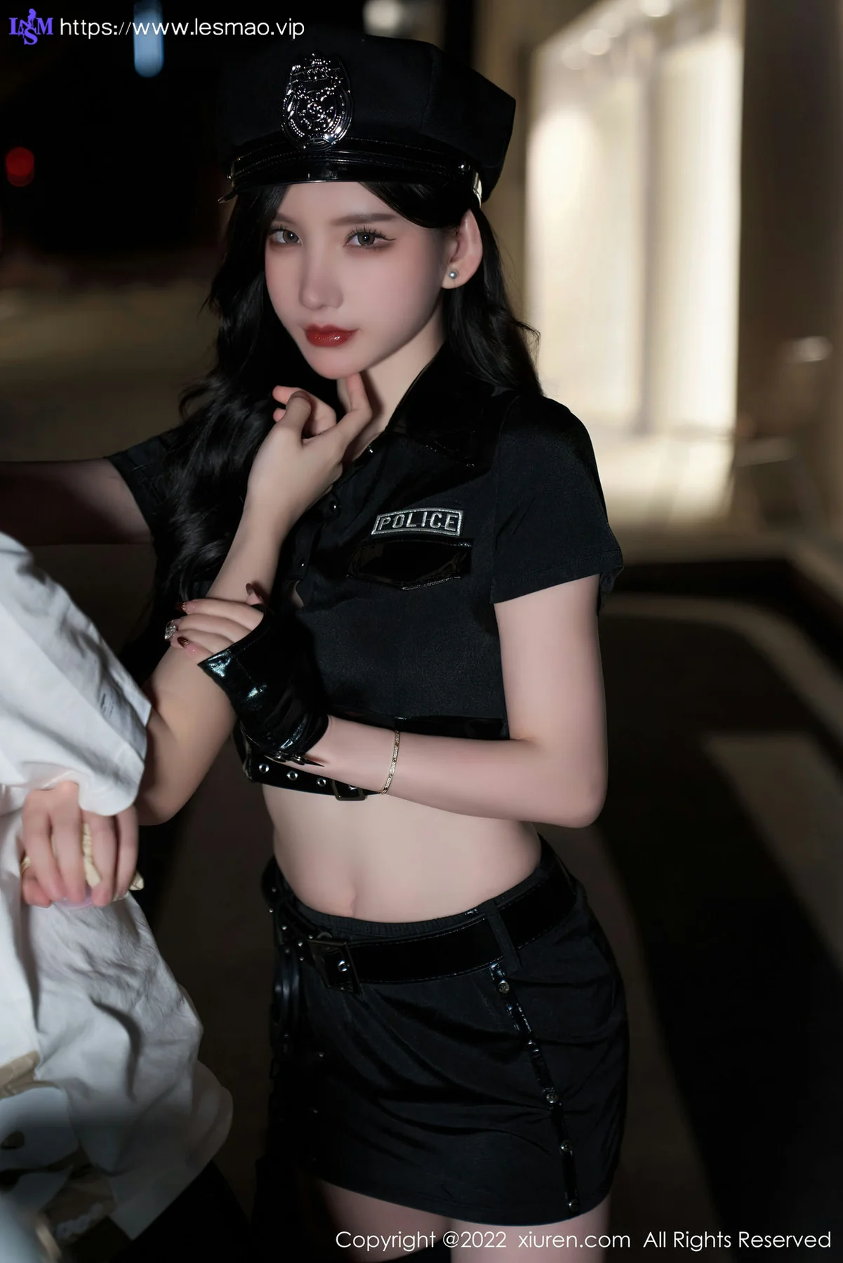XiuRen 秀人 No.4741 女警官巡逻 周于希Sally 性感写真111 - 30