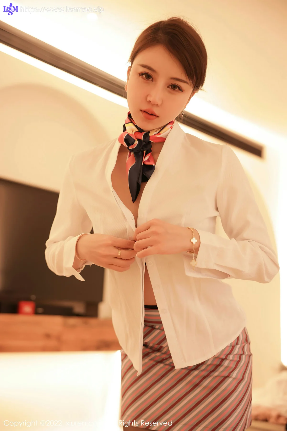 XiuRen 秀人 No.4824 新人制服系列  tina_甜仔 大理旅拍22 - 16