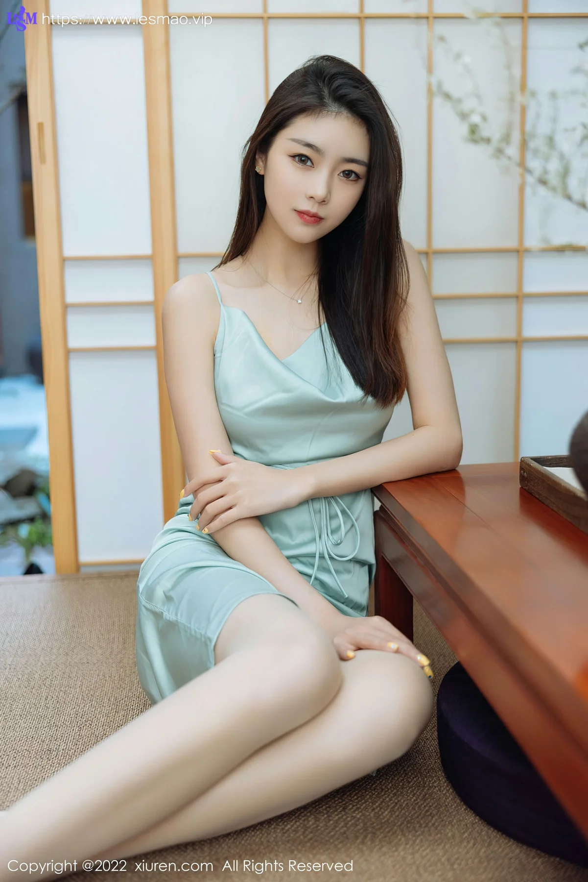 XiuRen 秀人 No.4832 简约白色外衣 可樂Vicky 性感写真2 - 22