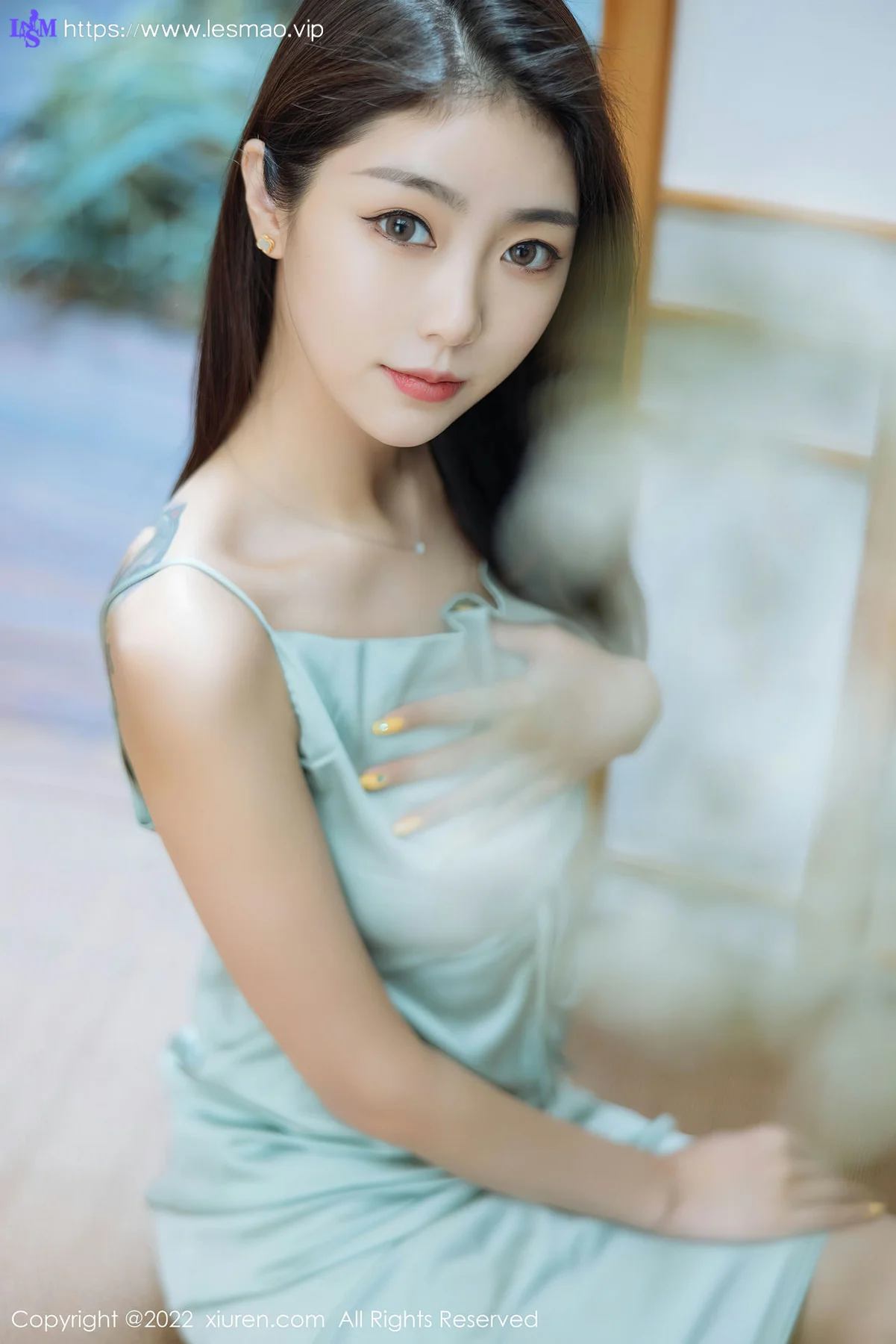 XiuRen 秀人 No.4832 简约白色外衣 可樂Vicky 性感写真2 - 29