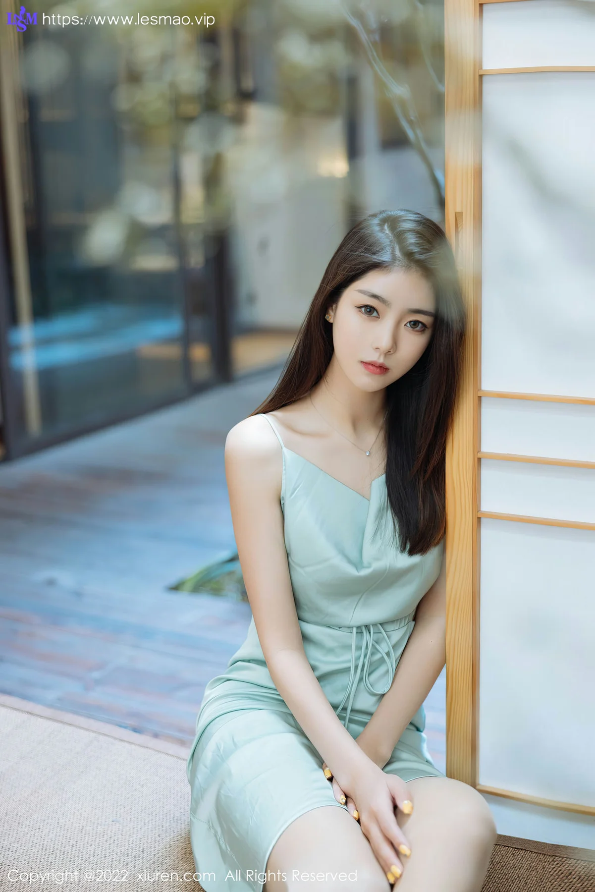 XiuRen 秀人 No.4832 简约白色外衣 可樂Vicky 性感写真2 - 30