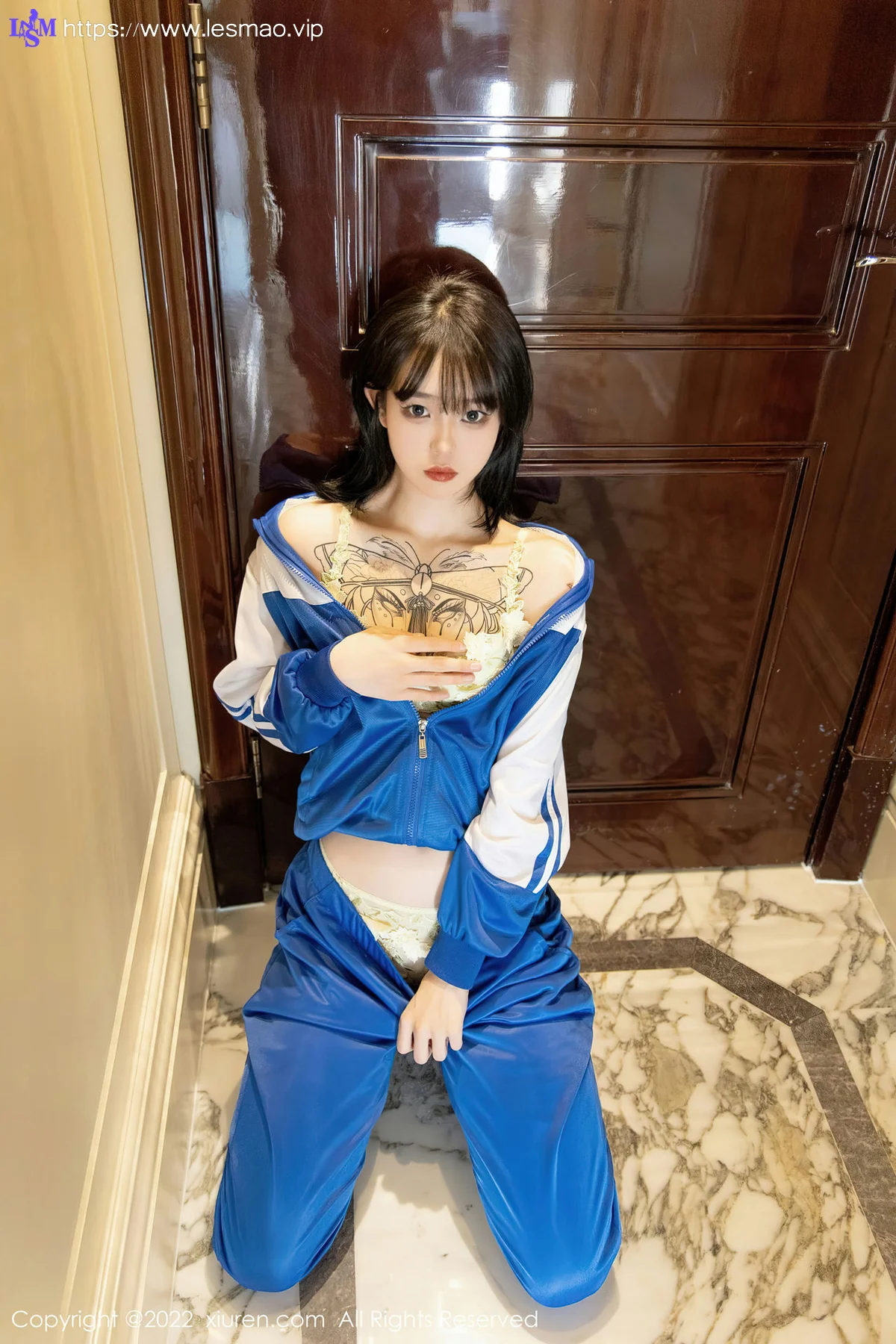 XiuRen 秀人 No.4838 极致美腿 奶瓶. 性感写真1 - 26