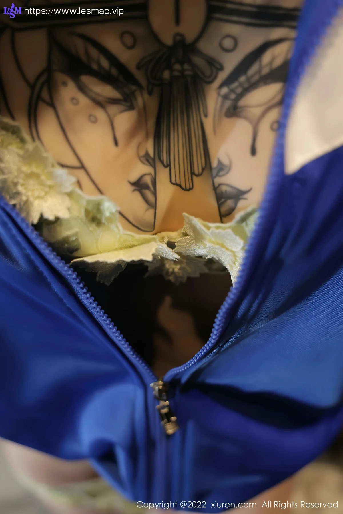 XiuRen 秀人 No.4838 极致美腿 奶瓶. 性感写真1 - 31