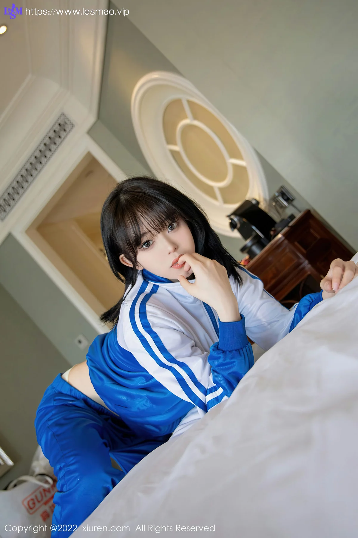 XiuRen 秀人 No.4838 极致美腿 奶瓶. 性感写真1 - 46
