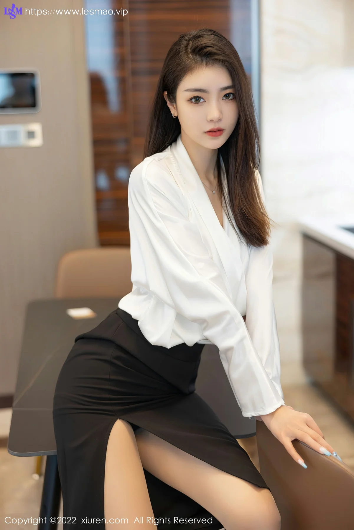 XiuRen 秀人 No.4869 妩媚十足 可樂Vicky 性感写真22 - 19
