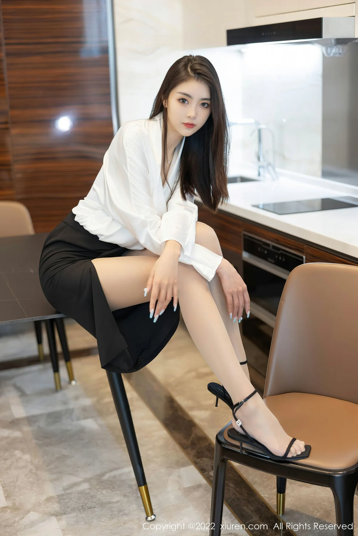 XiuRen 秀人 No.4869 妩媚十足 可樂Vicky 性感写真22 - 31