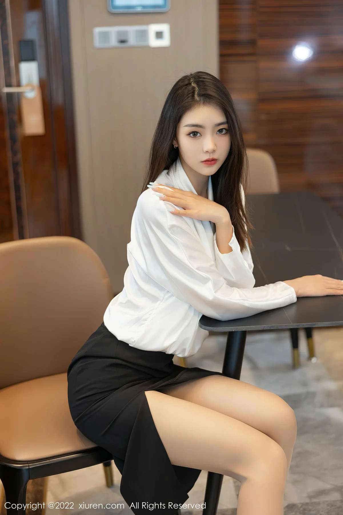 XiuRen 秀人 No.4869 妩媚十足 可樂Vicky 性感写真22 - 43
