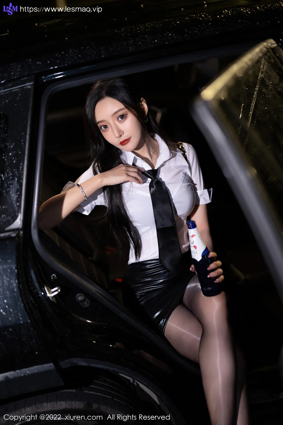 XiuRen 秀人 No.4879 魅惑黑丝 王馨瑶yanni 性感写真1 - 16