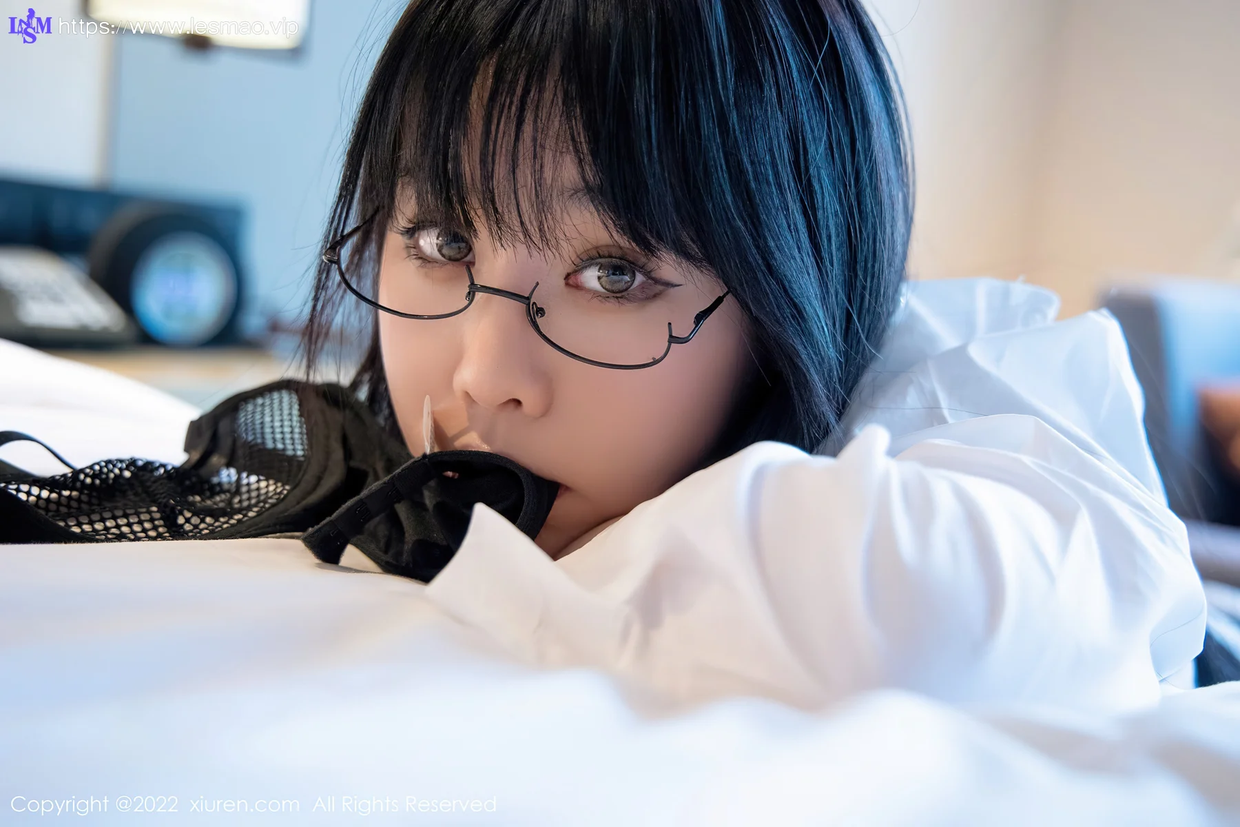 XiuRen 秀人 No.4894 网格内衣 徐媛媛 性感写真 - 46