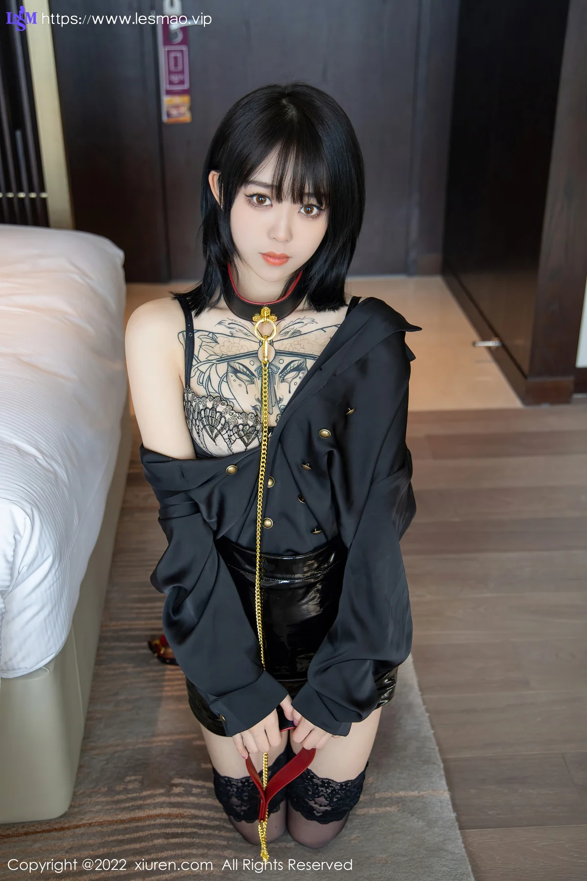 XiuRen 秀人 No.4927 黑色蕾丝内衣 奶瓶. 性感写真1 - 25