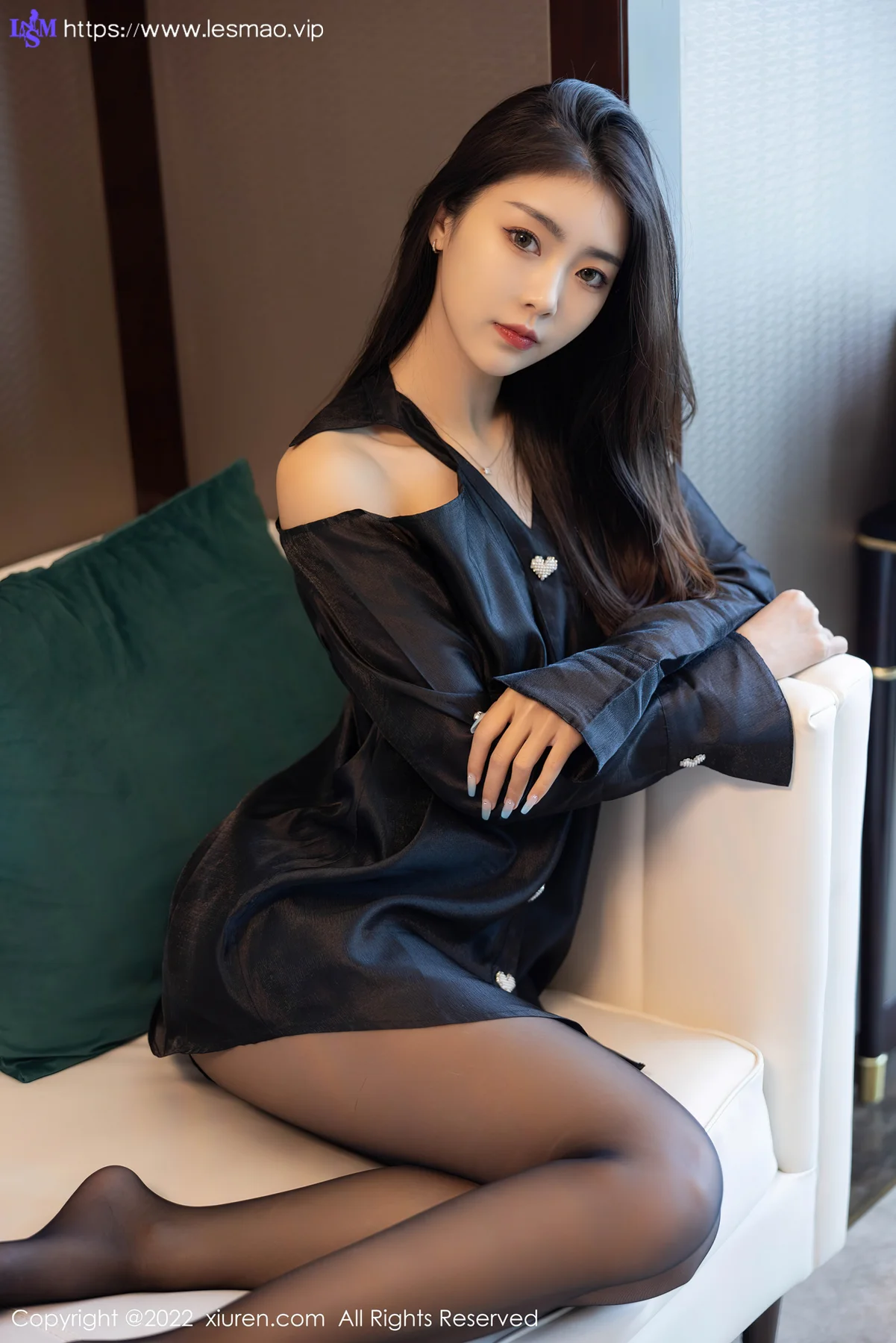 XiuRen 秀人 No.4940 红色吊带裙  可樂Vicky 性感写真33 - 12