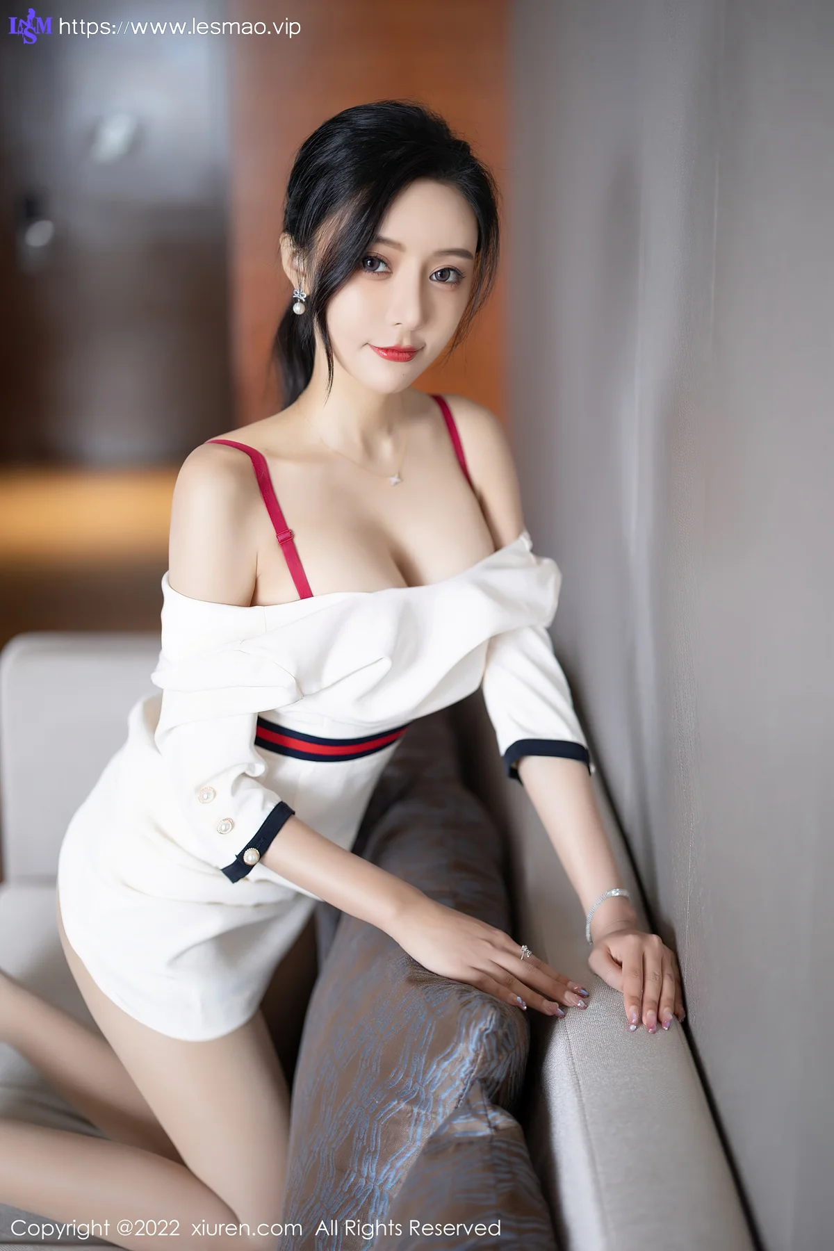 XiuRen 秀人 No.4963 连衣短裙 王馨瑶yanni 性感写真1 - 39