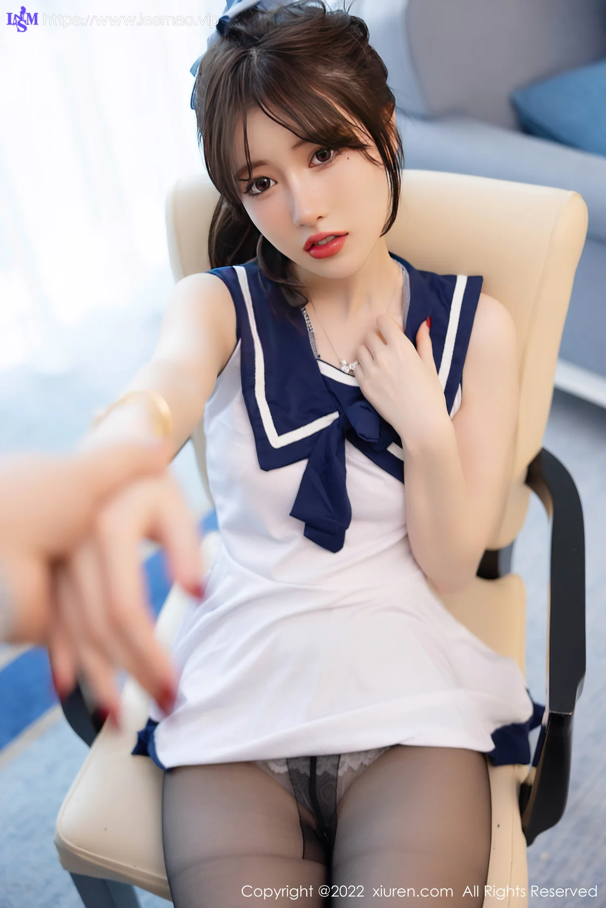 XiuRen 秀人 No.5032 性感白色上衣 美桃酱 海南心愿旅拍11 - 15