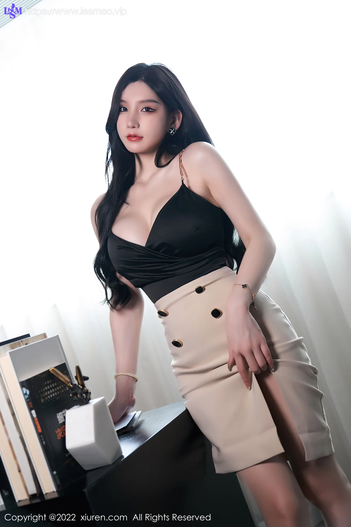 XiuRen 秀人 No.5071 我的性感下属 周于希Sally 性感写真111 - 18